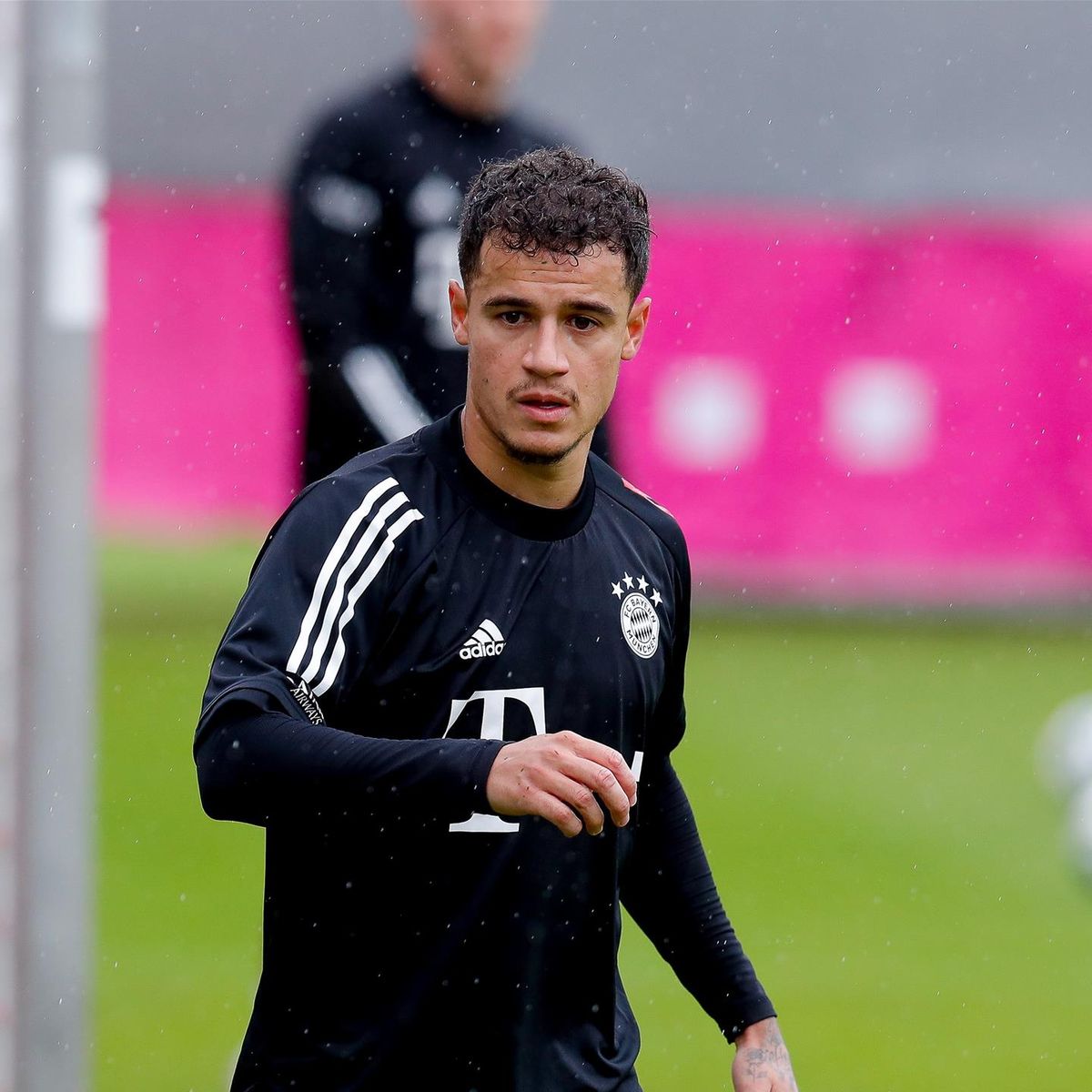 barselona zaplatit liverpulyu 5 mln