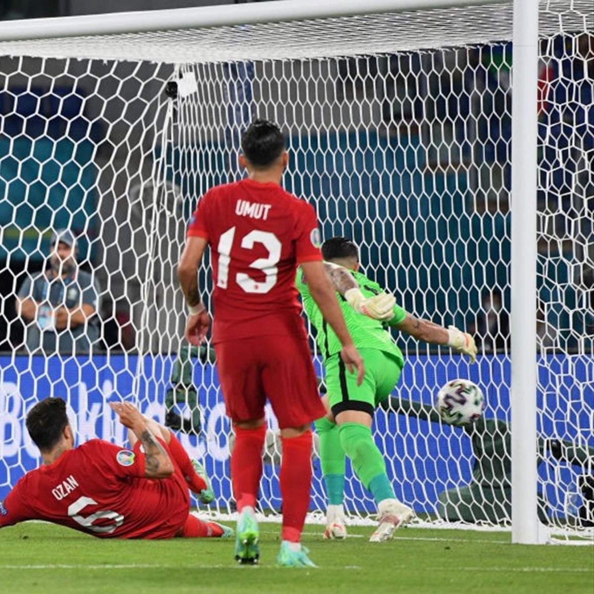 Euro 2020 Demiral Sorgt Gegen Italien Fur Historischen Moment Erster Em Treffer Erstmals Ein Eigentor Eurosport
