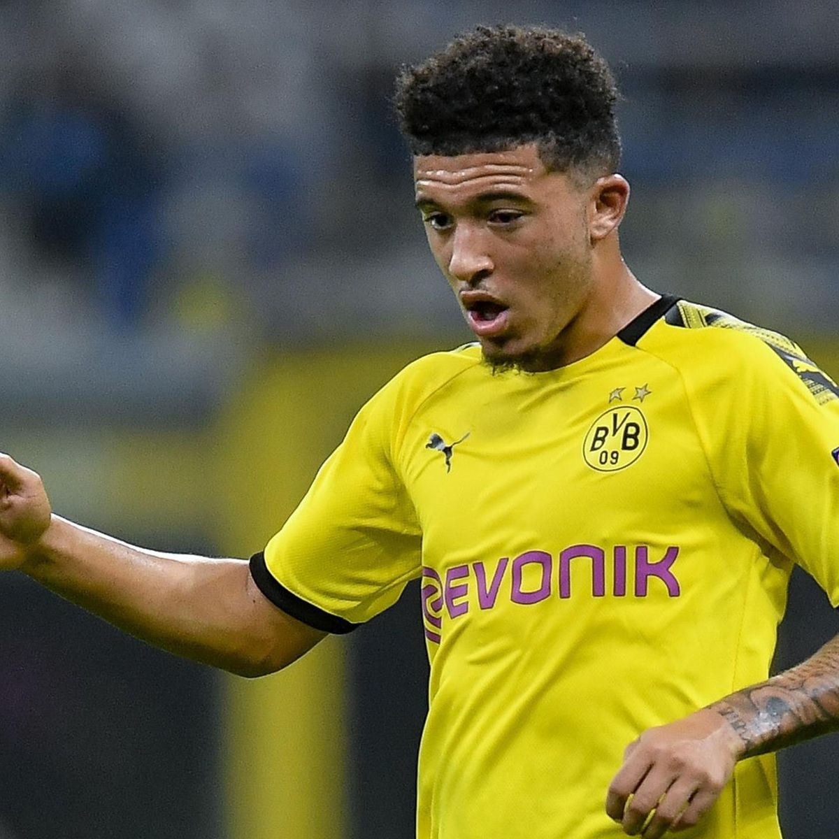 Football news - Manchester United make £77m Jadon Sancho bid to seal transfer - Paper Round