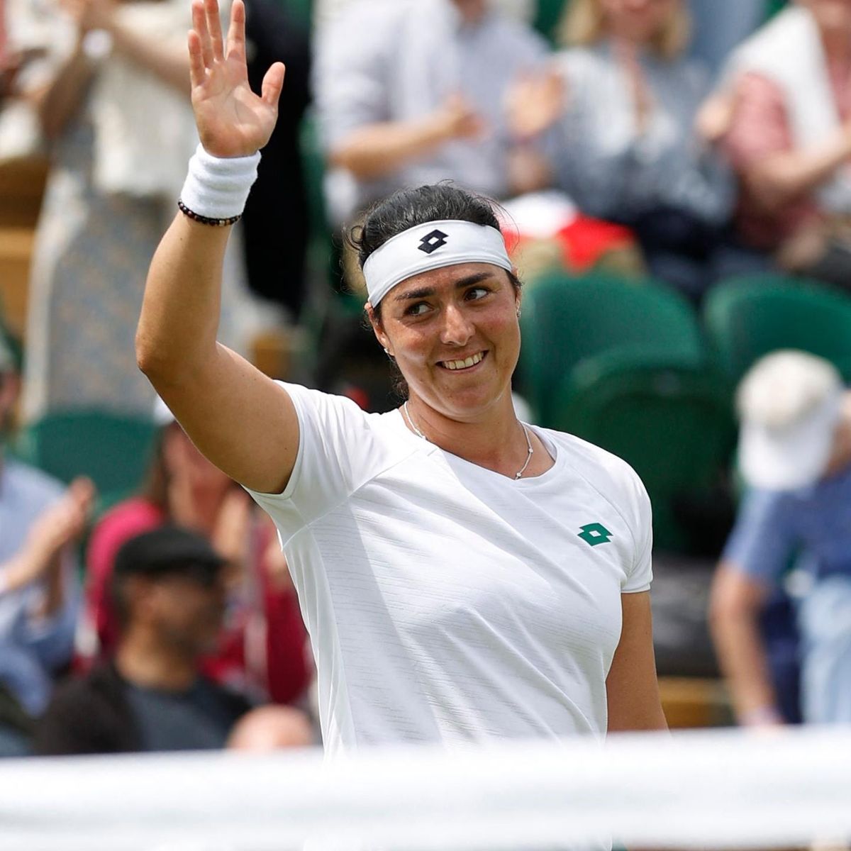 Wimbledon 2021 Tennis Tunisia S Ons Jabeur Makes History With Stunning Comeback Win Over Iga Swiatek Eurosport