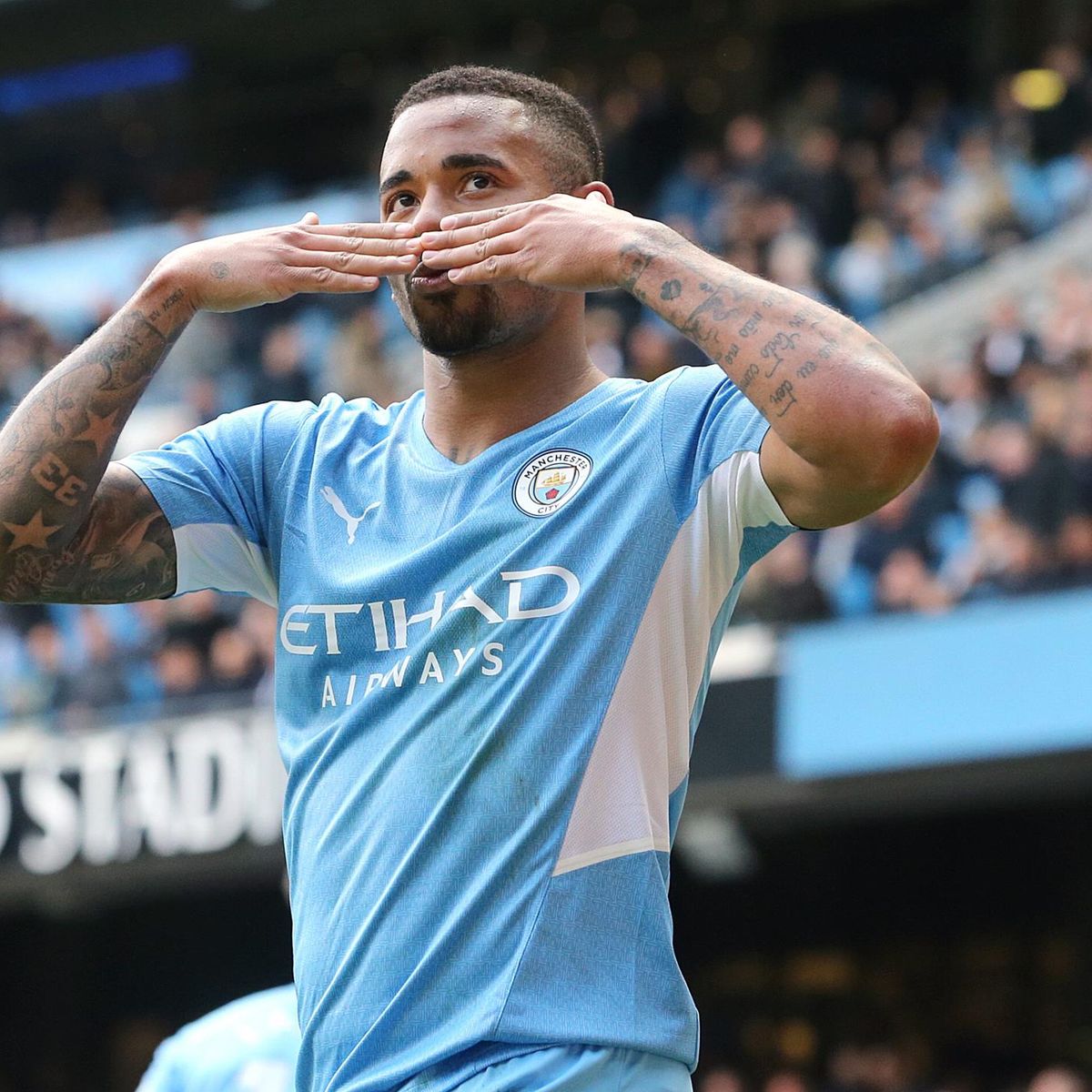 Arsenal Face Premier League Competition To Land Both Gabriel Jesus And Raphinha Paper Round Eurosport