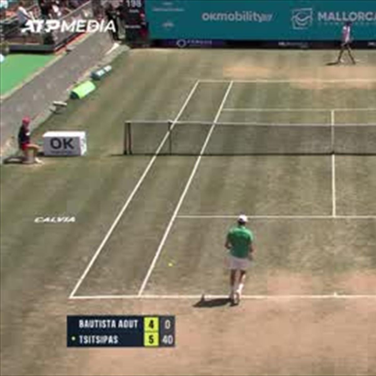 Stefanos Tsitsipas beats Roberto Bautista Agut in Mallorca final to clinch first title on grass - Tennis video