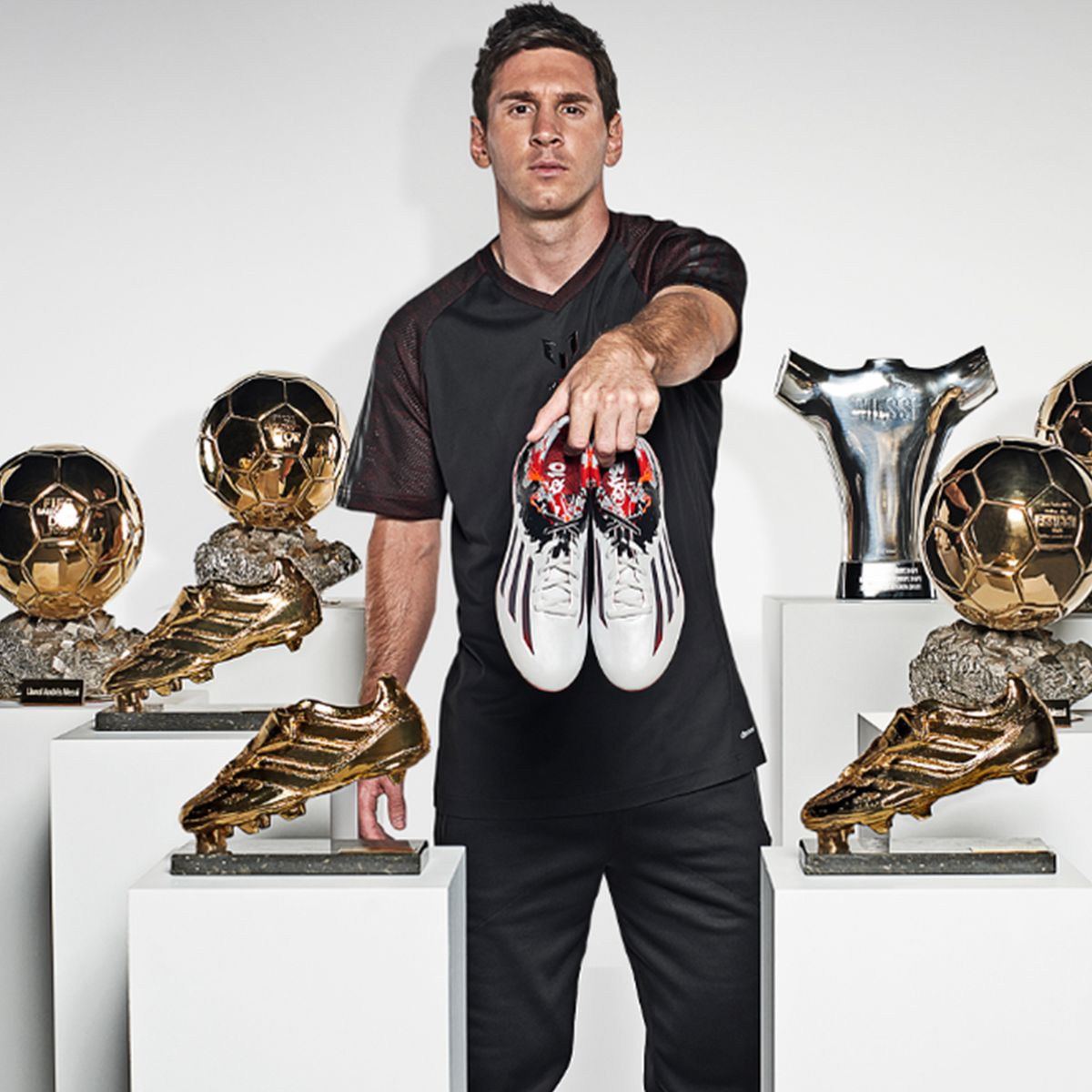 Adidas dévoile sa campagne de pub avec Messi - Eurosport