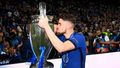 Jorginho bacia la Champions League vinta con il Chelsea nella stagione 2020-21