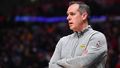 Los Lakers se separan oficialmente de Vogel