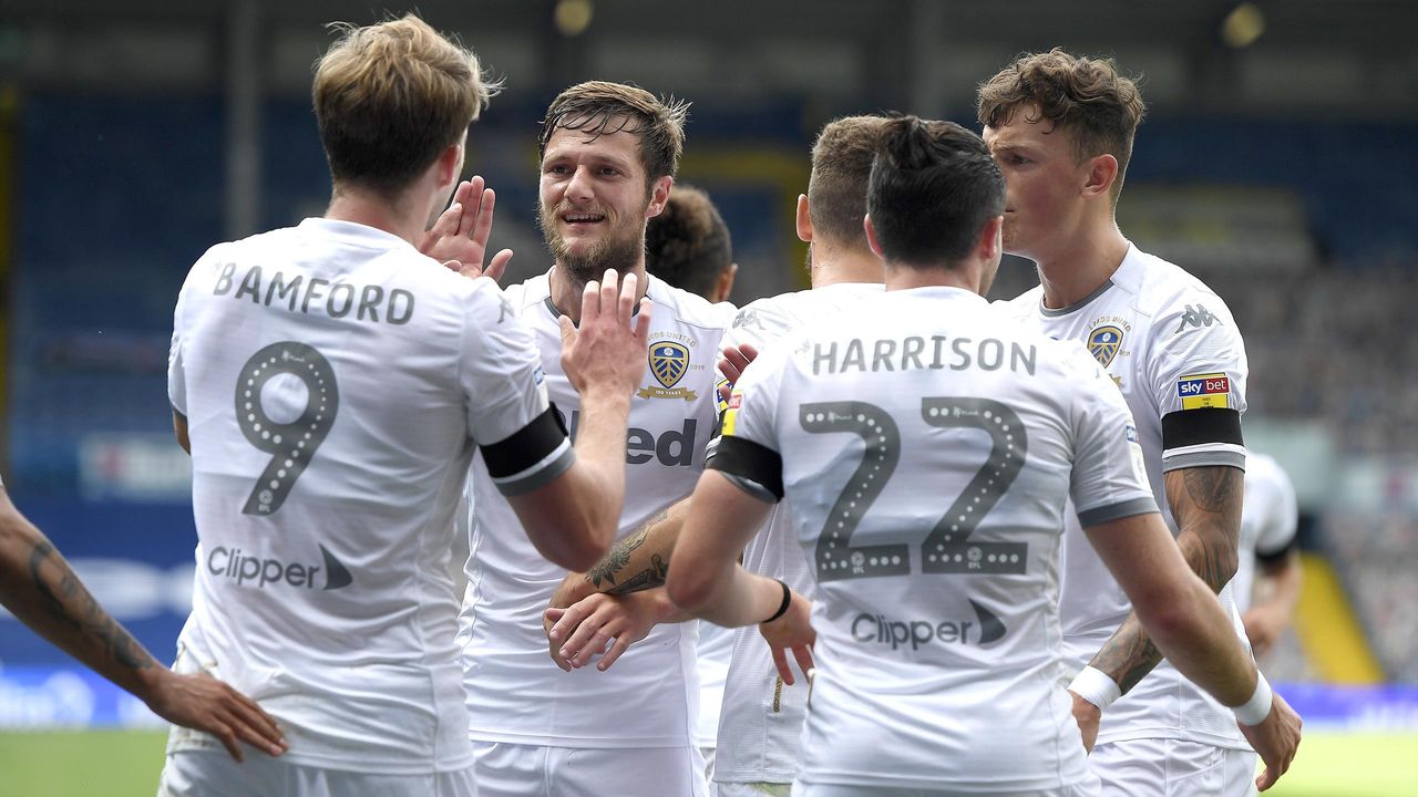 Leeds United Nach 16 Jahren Zuruck In Der Premier League Eurosport