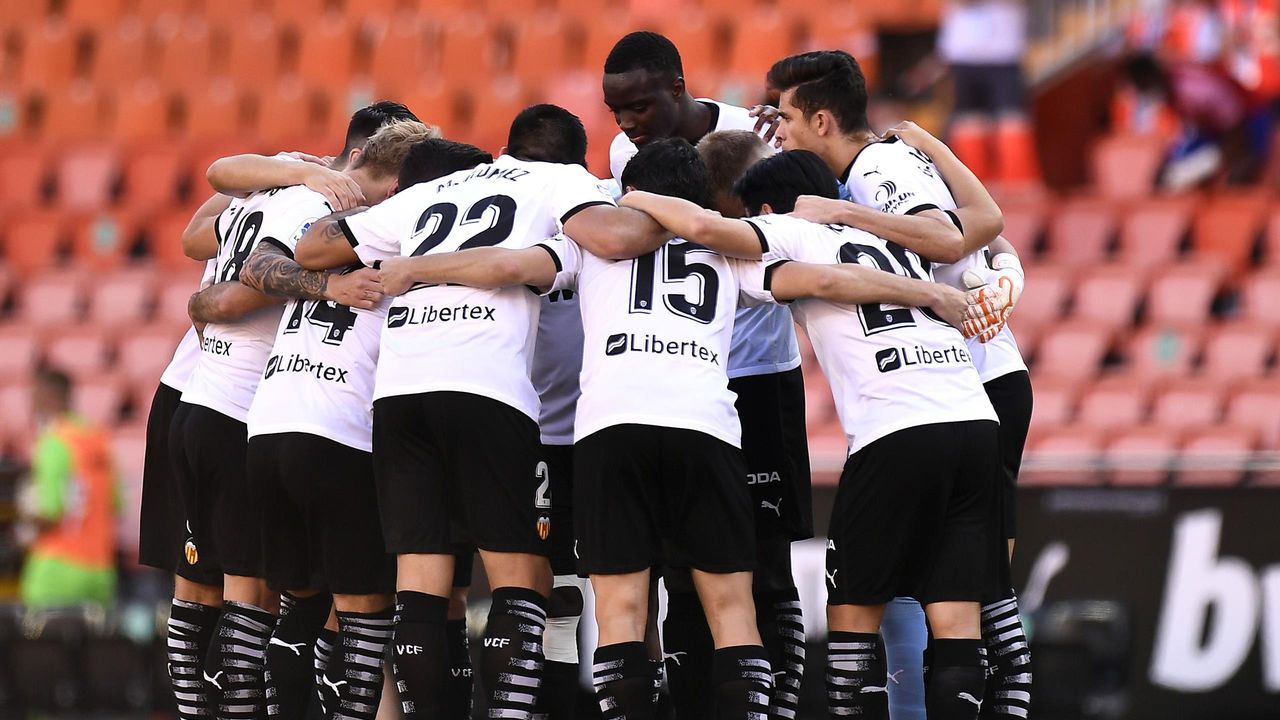 Eibar Relegated From La Liga With Loss At Valencia Alaves And Getafe Secure Their Top Flight Spots Eurosport