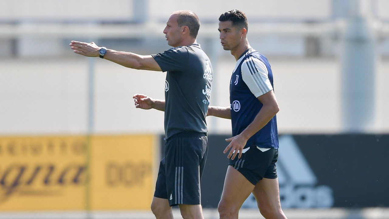 Serie A Juventus Trainer Massimiliano Allegri Begrundet Bankplatz Von Cristiano Ronaldo Fussball Video Eurosport