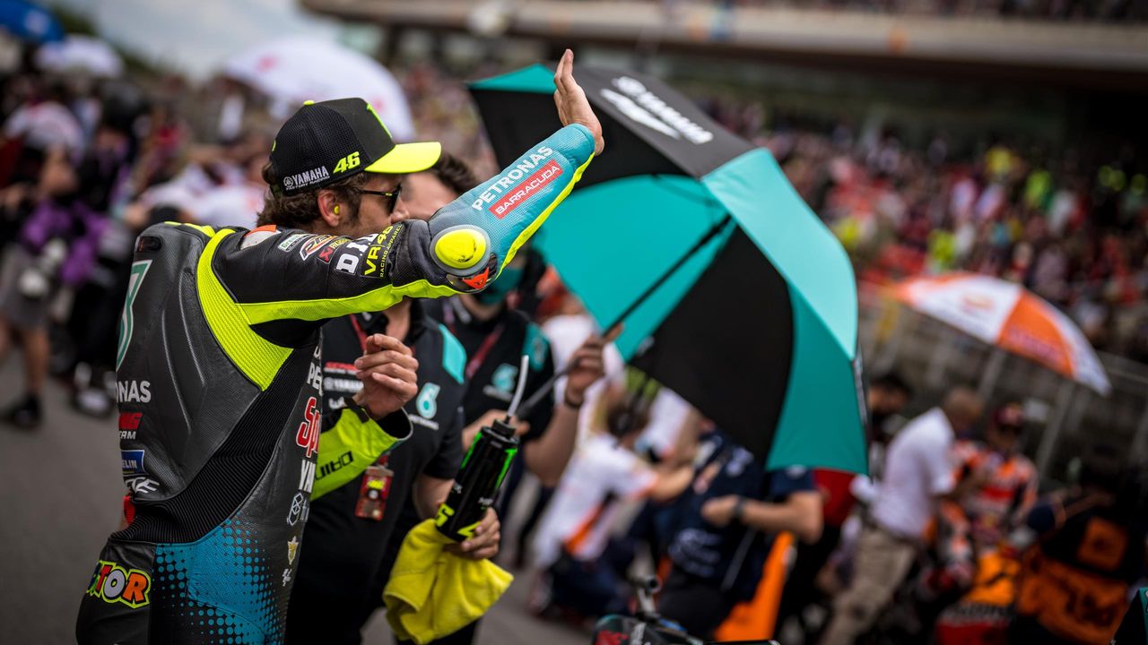 Valentino Rossi, ultimo GP in MotoGP in Italia: dalle Frecce Tricolori agli  11.000 cappelli, come Misano lo celebrerà - Eurosport