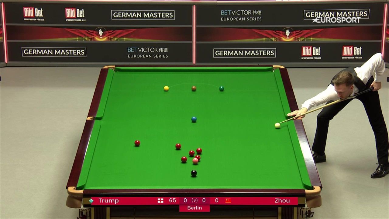 Judd Trump starts in fine form with two reds for the price of one at the German Masters 2022 - Snooker video