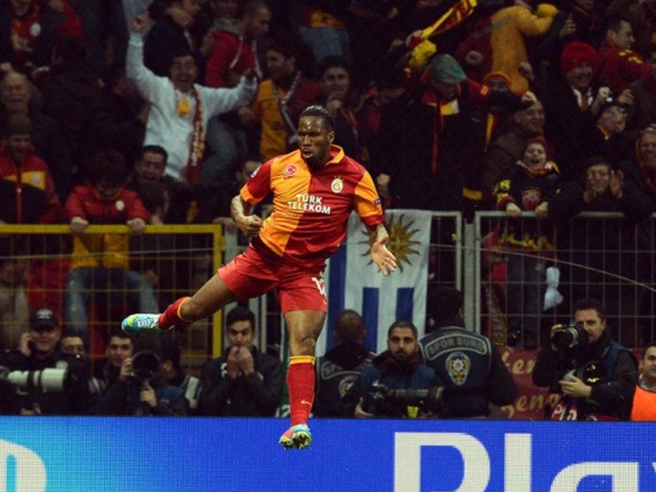 100 Gol Drogba Dan Eurosport