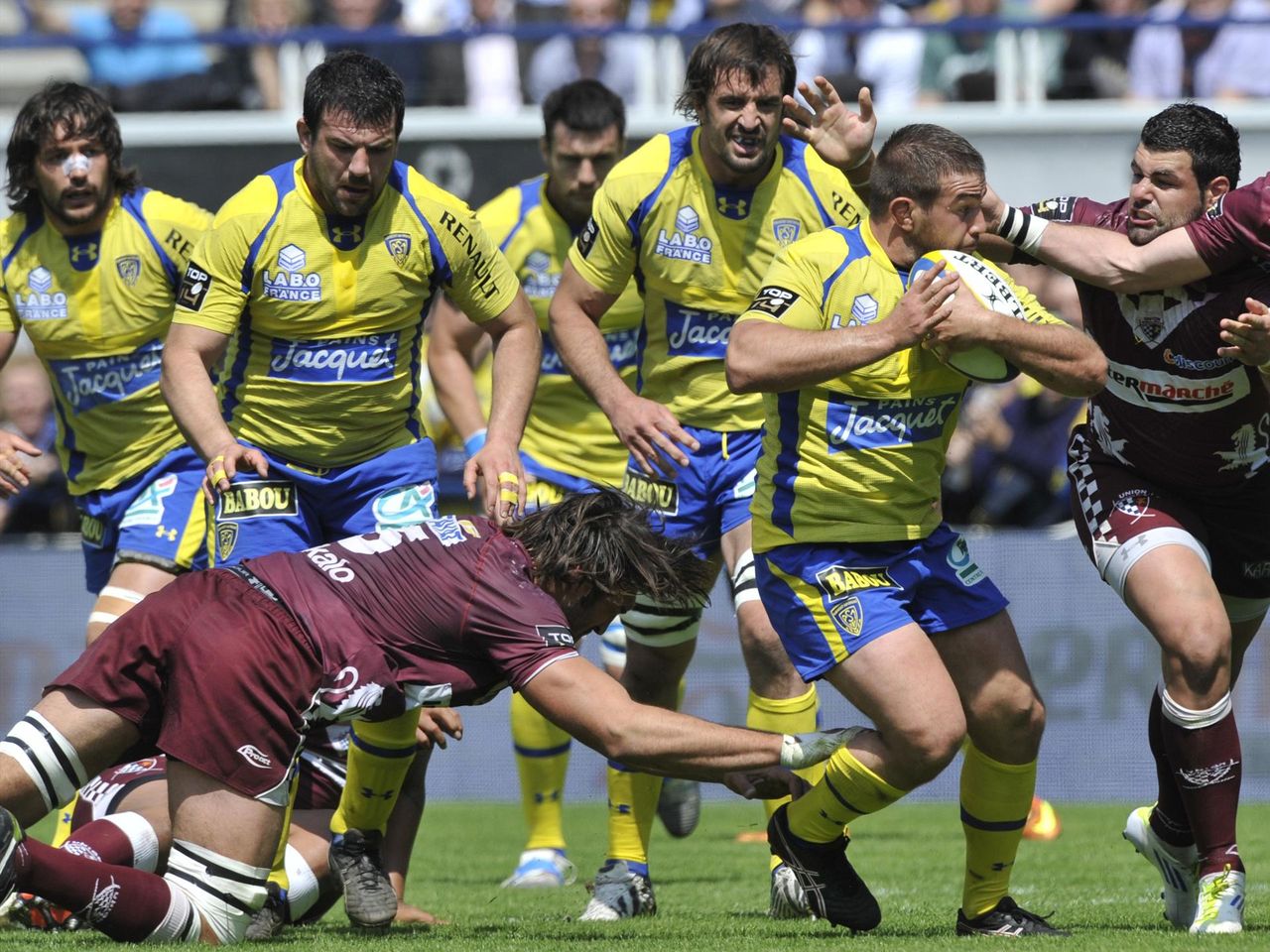 Clermont extend winning streak to 60 - Eurosport