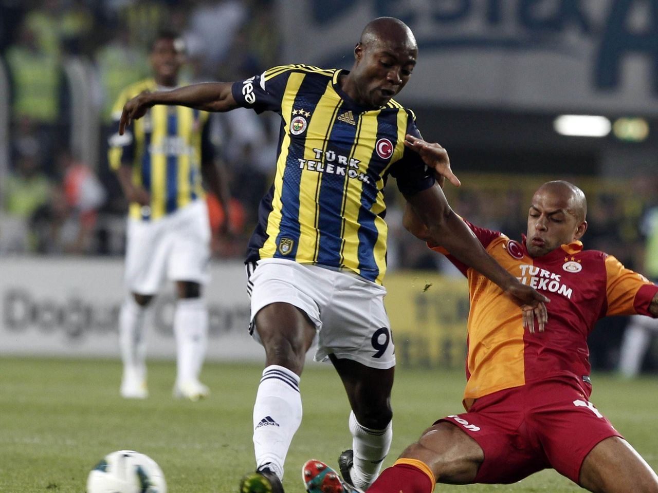 Galatasaray Fenerbahce Canli Izle Galatasaray Fenerbahce Sifresiz Online Izle Gs Fb Lig Tv Izle Eurosport