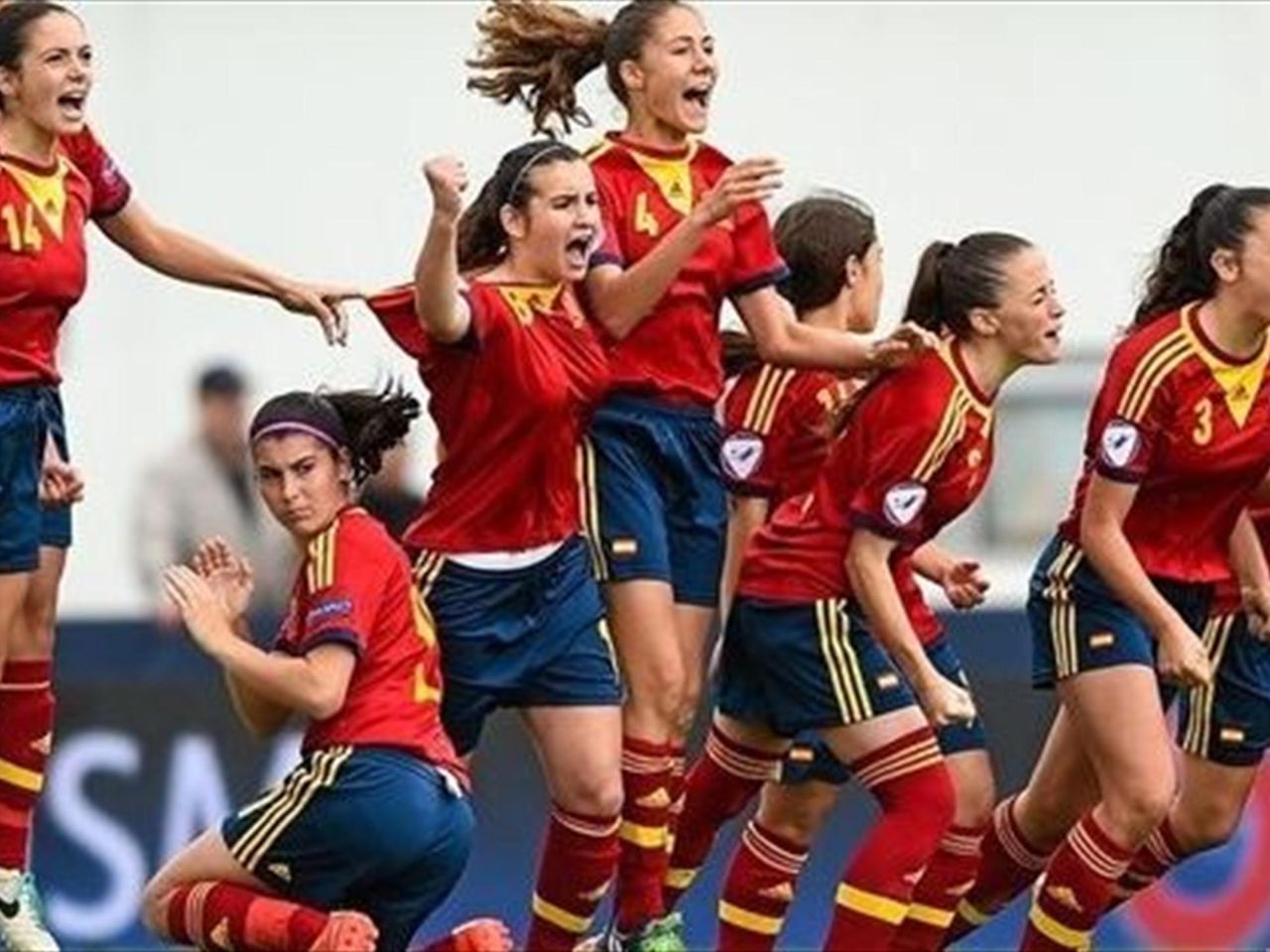 España la Sub'17 y demuestra que el fútbol femenino tiene futuro (5-2)