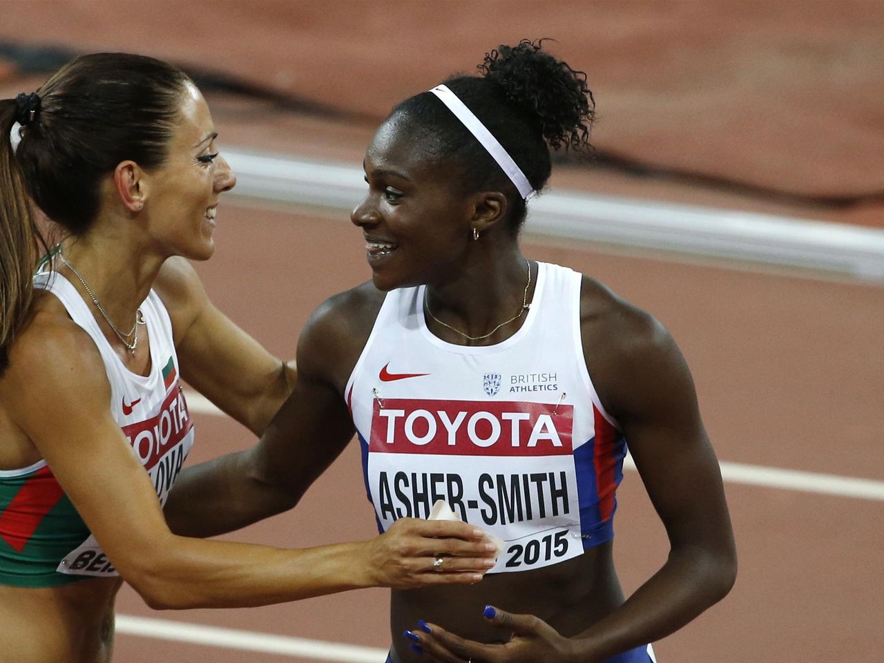 Dina Asher Smith Storms Into World Championship Semis Zharnel Hughes Makes 200m Final Eurosport