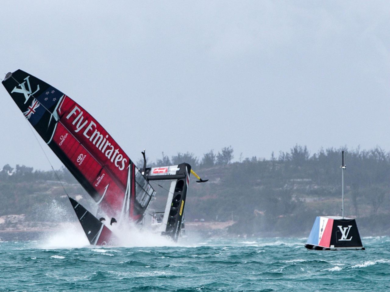 video new zealand capsize in america s