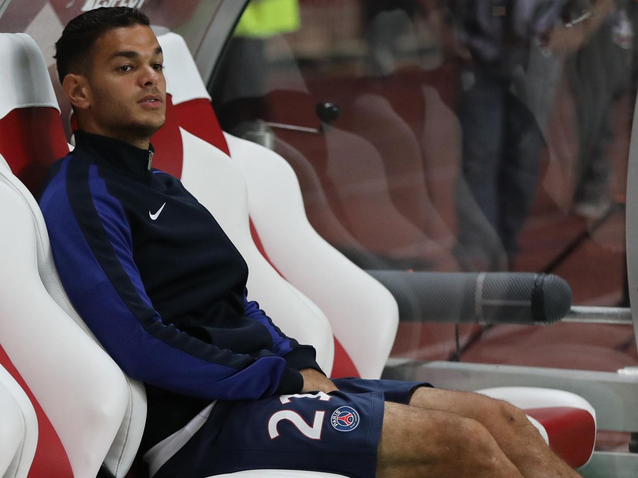 Gateau Et Bougie Ben Arfa A Fete Avec Humour Son Annee Au Placard Eurosport