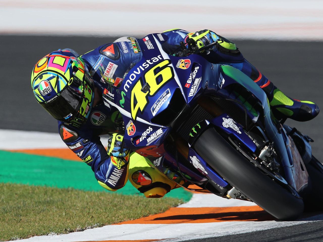 Motogp Valentino Rossi Verlangert Vertrag Beim Yamaha Werksteam Eurosport
