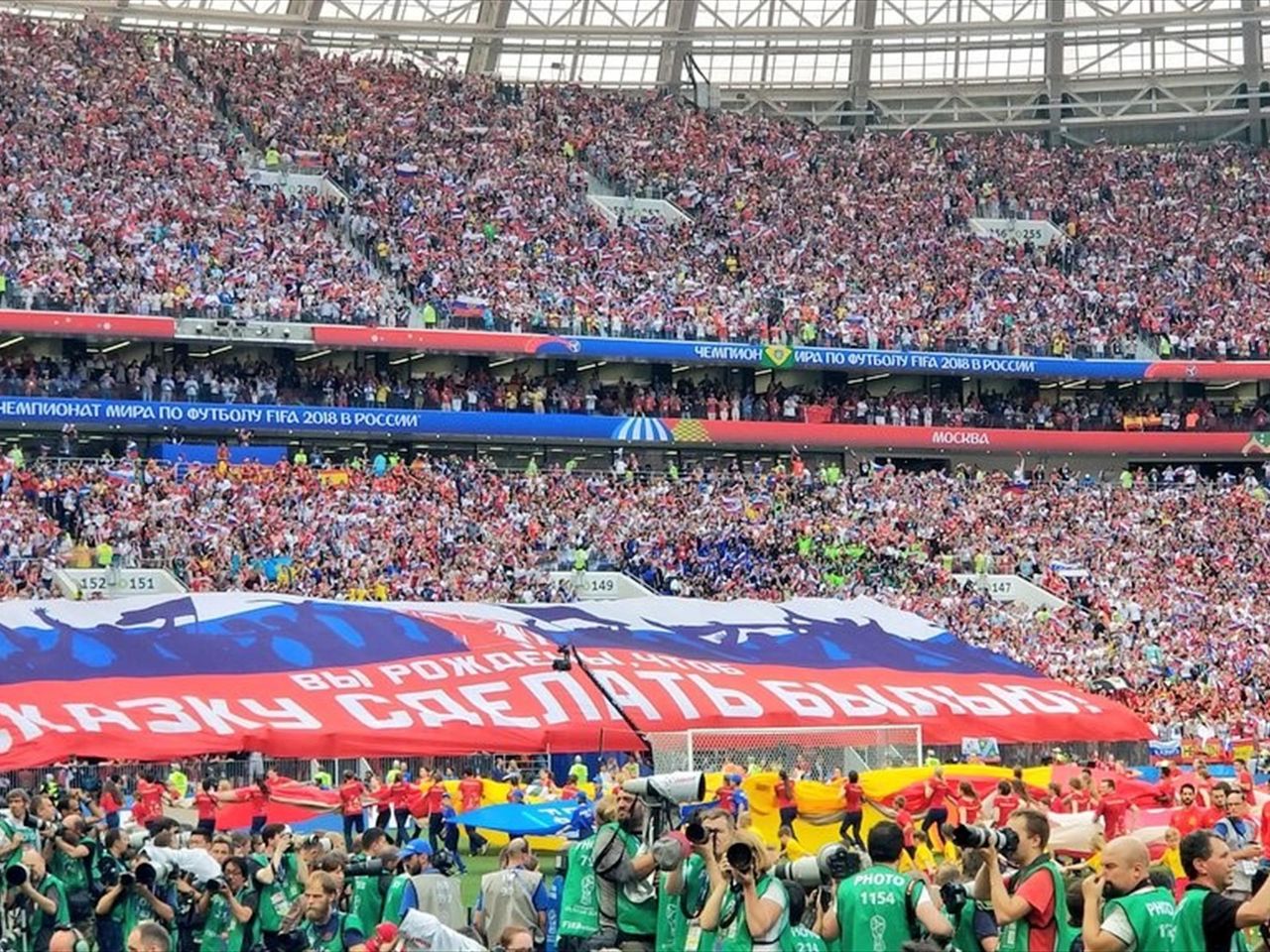 vy rozhdeny chtoby skazku sdelat bylyu