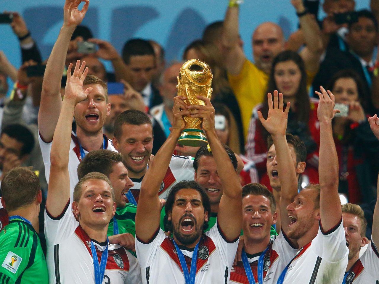 Dfb Khedira Und Mustafi Wieder In Der Bundesliga Das Machen Die Anderen Weltmeister Von 2014 Eurosport