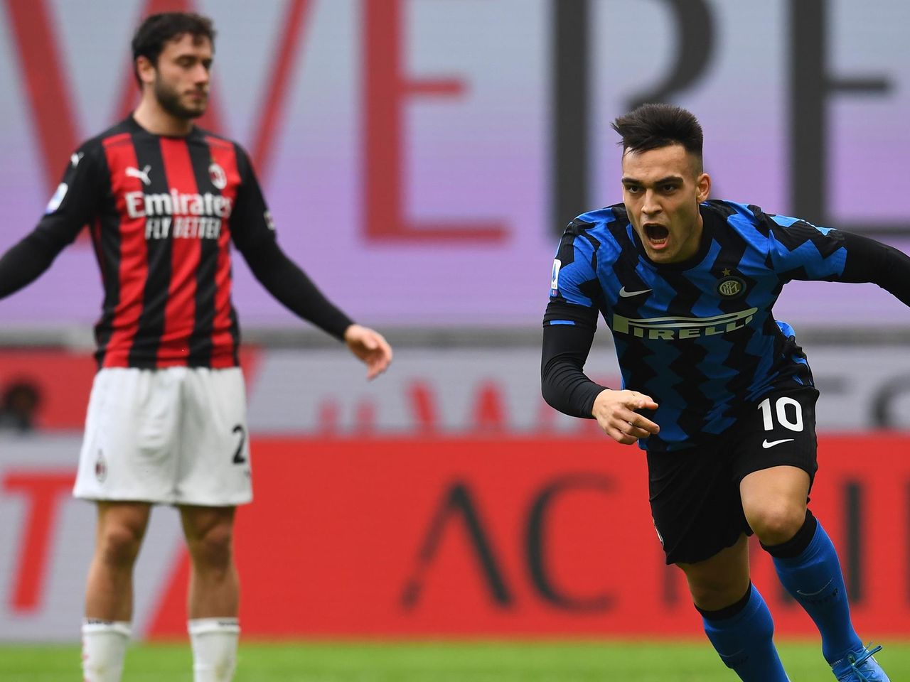 Inter Mailand schlägt AC Milan im Derby und baut ...
