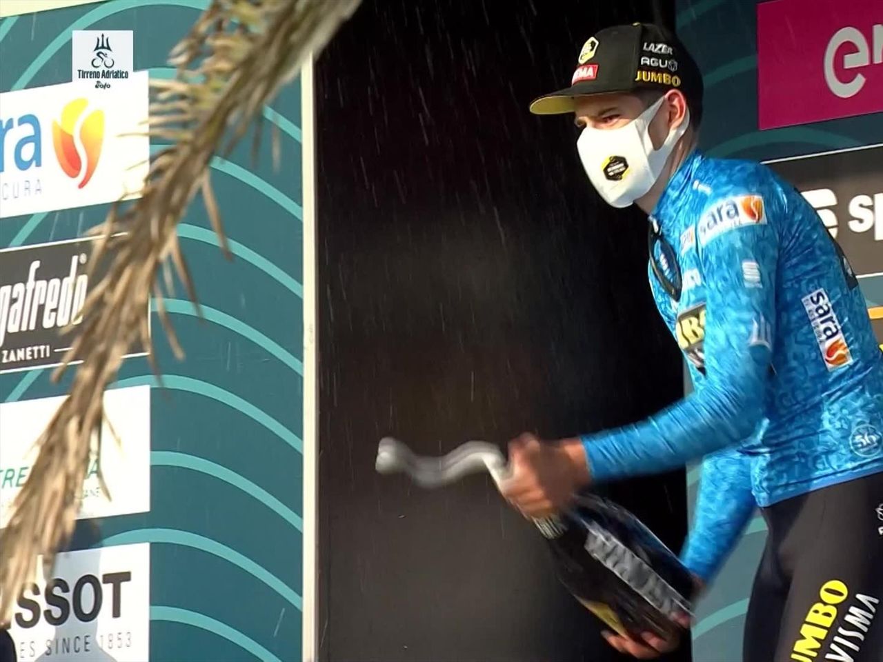Tirreno-Adriatico 2021 cycling news - Highlights Stage 1 - Wout van Aert takes opening stage - Cycling video