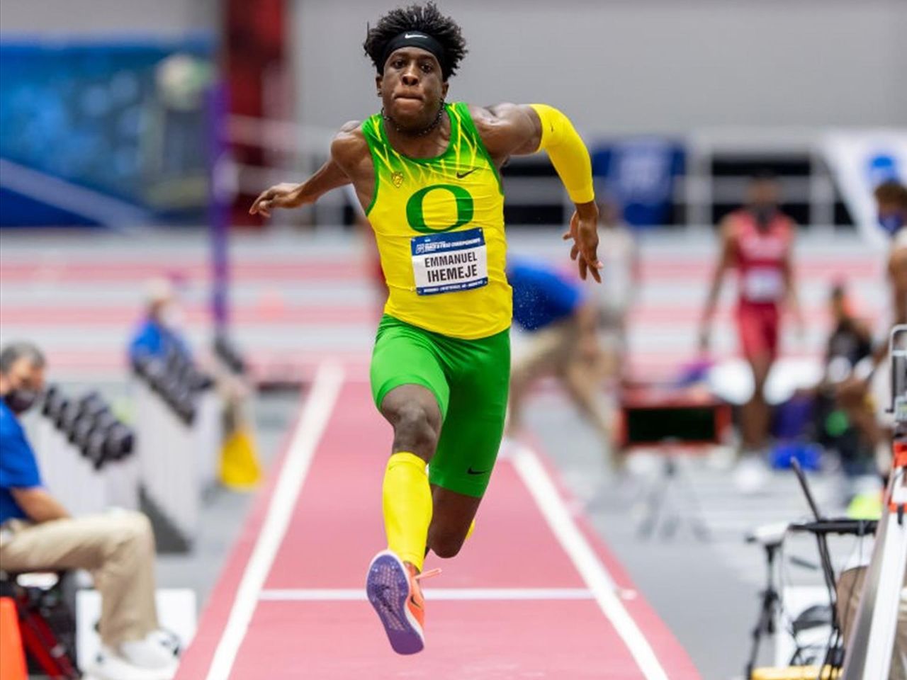 Triplo Salto : 6pfwlheix22xom - Patrícia mamona é medalha de prata no triplo salto dos jogos olímpicos ao chegar aos 15.01 metros, recorde pessoal e nacional e que marca a primeira vez que atleta ultrapassa a barreira dos 15 metros.o salto apareceu à quarta tentativa, mas logo à primeira a atleta de 32 anos tinha batido o recorde nacional, com 14.91.