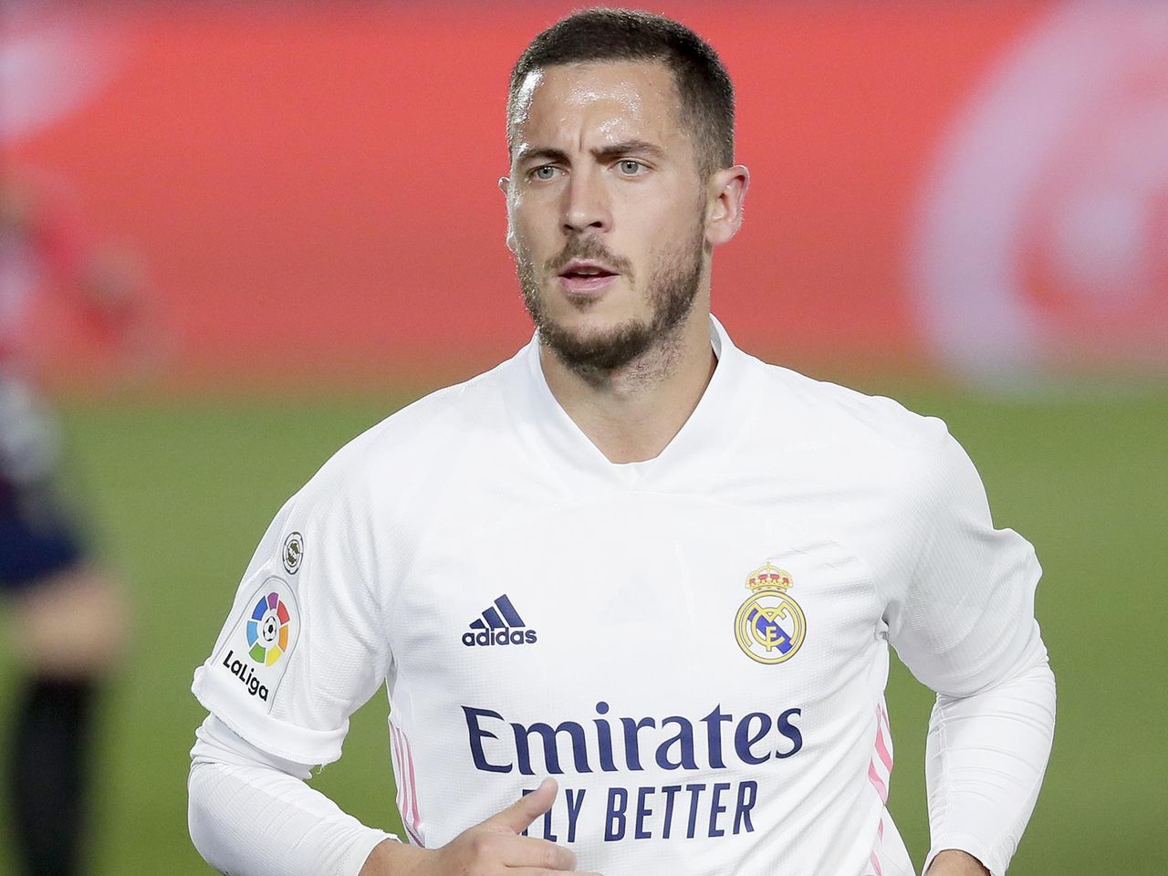 Madridskij Real Vystavil Edena Azara Na Transfer El Chiringuito Tv Eurosport