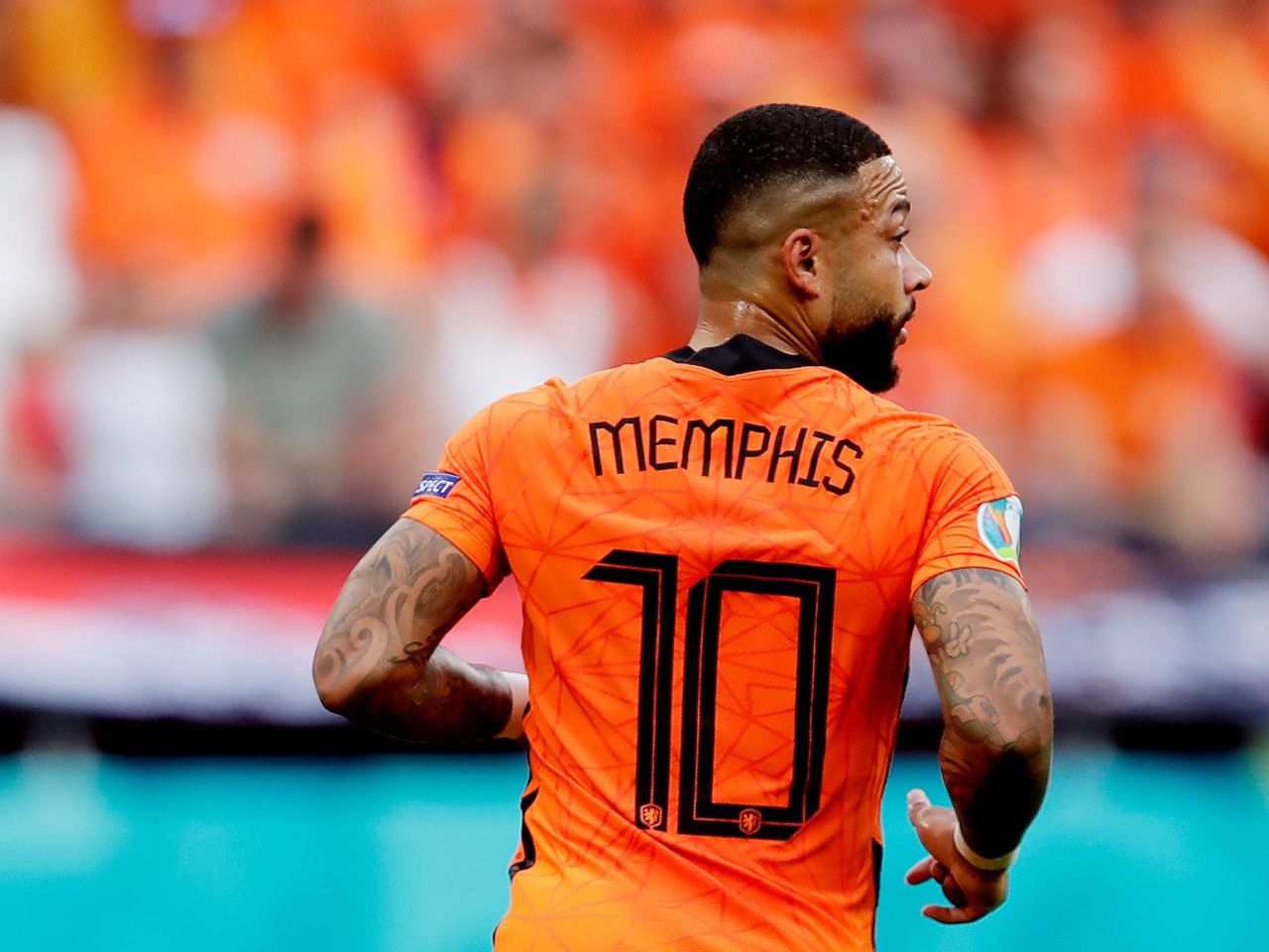 Memphis Depay anticipates 'a lot' of silverware as he trains with Barcelona for the first time