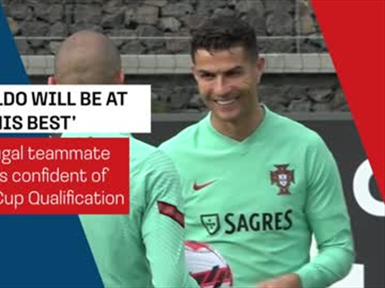 Football Video Cristiano Ronaldo And Pepe Share A Joke In Portugal Training Ahead Of Qatar And Luxembourg Games Football Video Eurosport