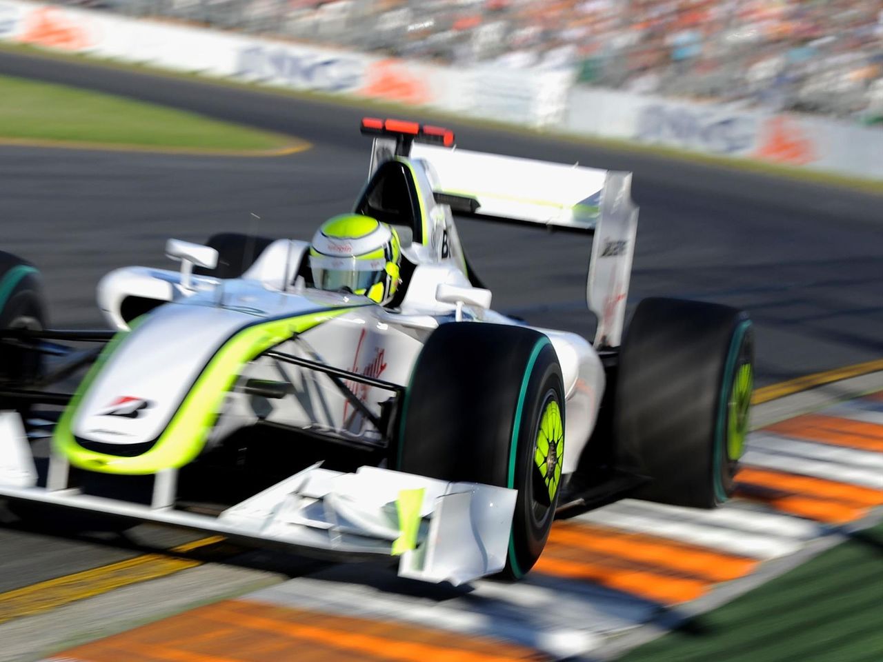 Invention Géniale, Taupe… L'histoire Du Double Diffuseur De La Brawn  Révolutionnaire De 2009 - Eurosport