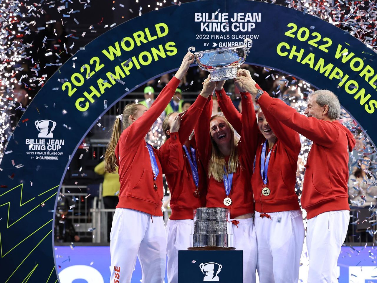 Billie Jean King Cup Schweiz holt Titel gegen Australien - so lief das Finale in Glasgow - Tennis Video