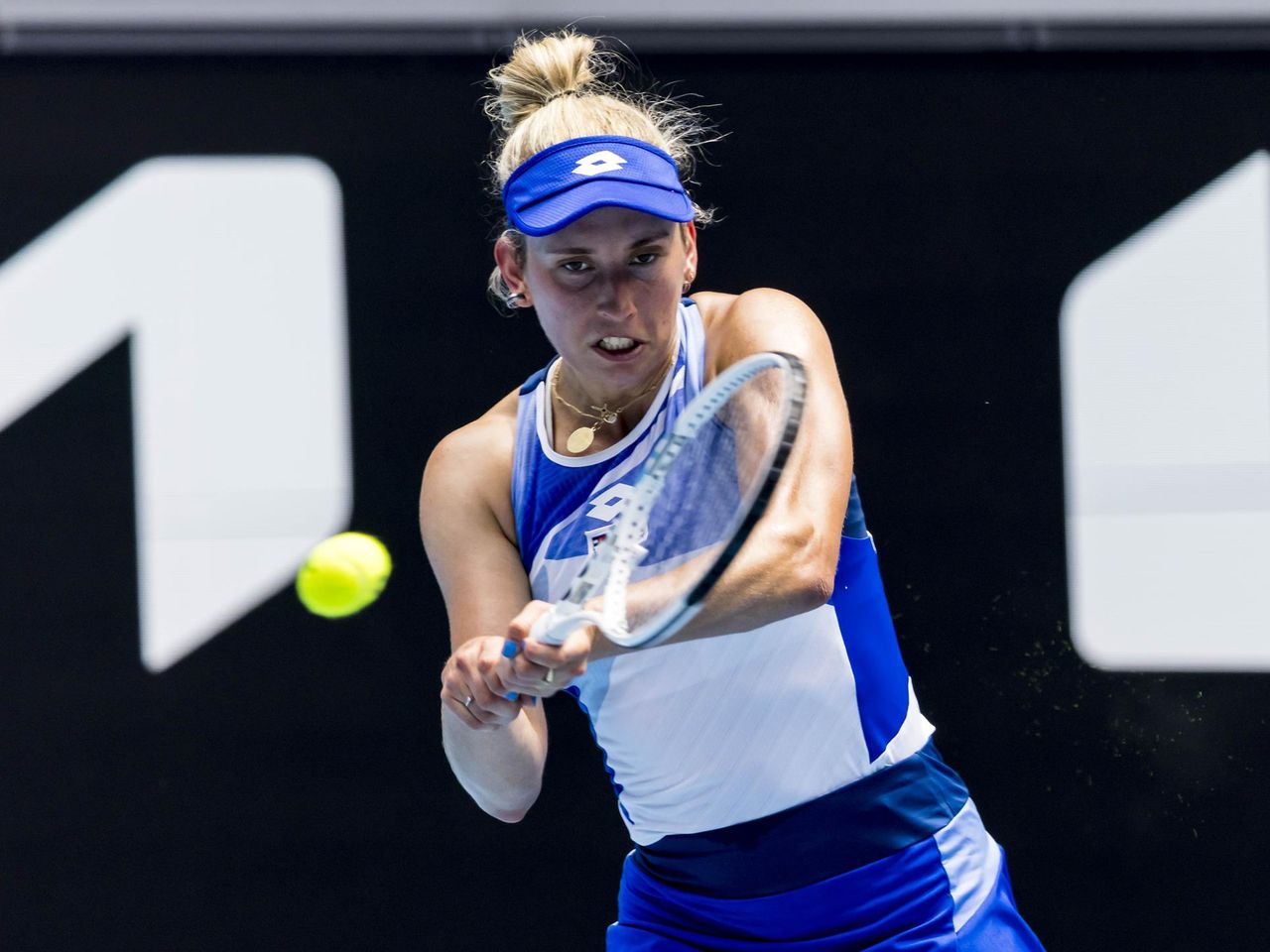 Australian Open 2023 Furios verteidigt, gefühlvoll abgeschlossen - brillanter Punkt für Elise Mertens - Tennis Video