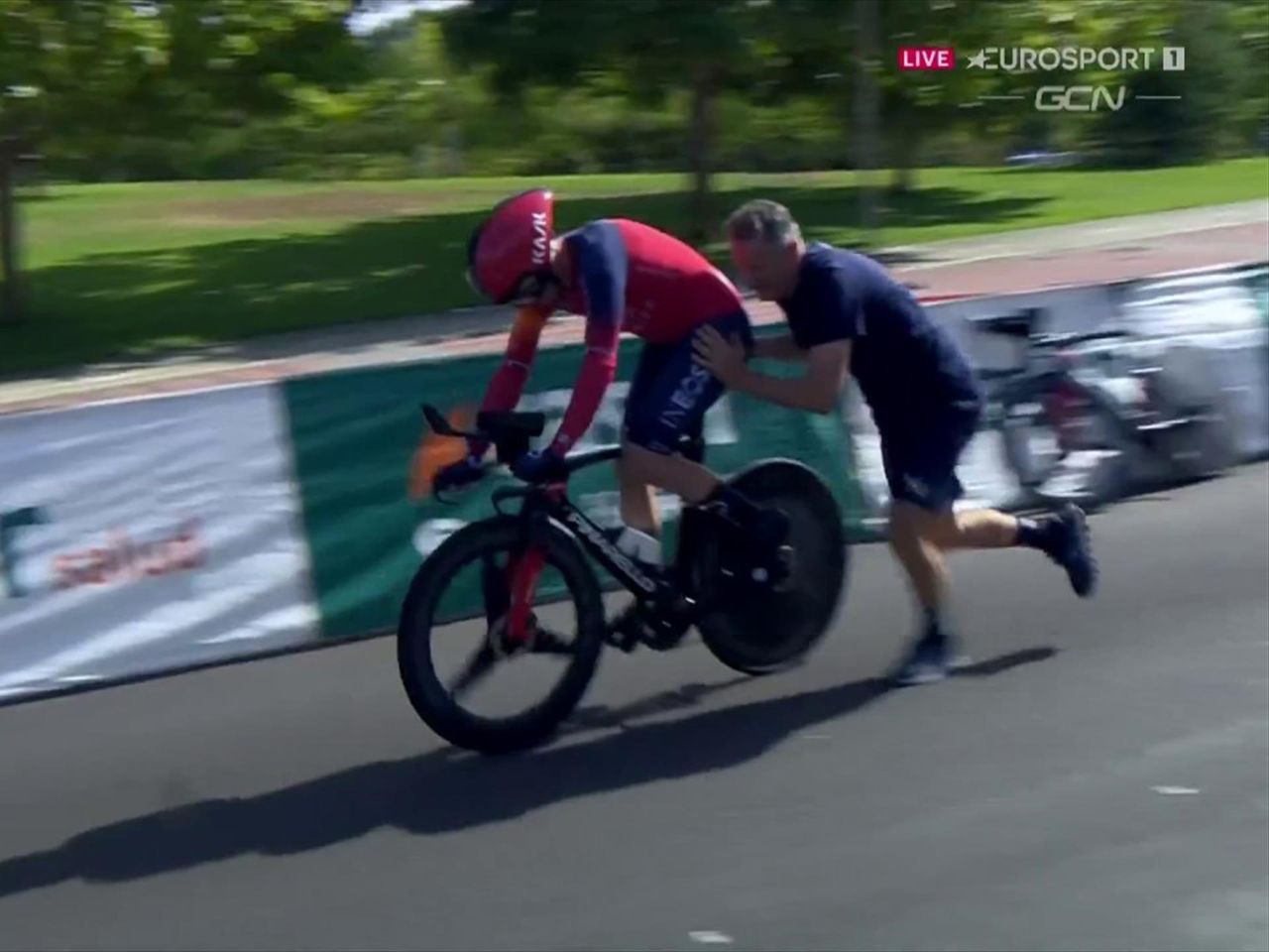 Vuelta a Espana 2023 Geraint Thomas bad luck coming in waves after latest mishap - Adam Blythe - Cycling video