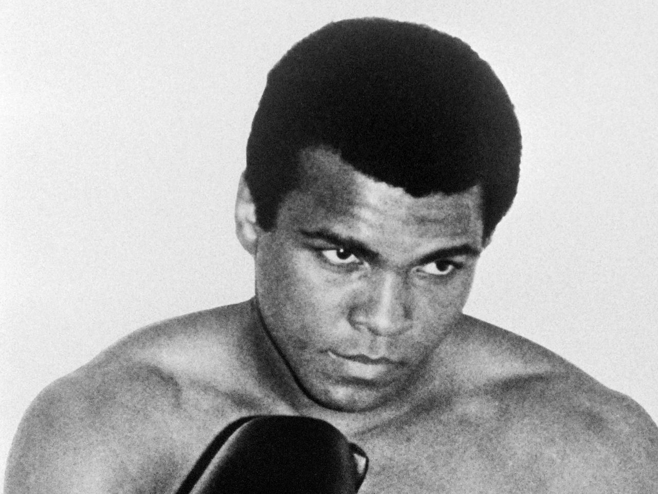 Le Monde Du Sport Rend Hommage A Mohamed Ali Le Plus Grand De Tous Eurosport