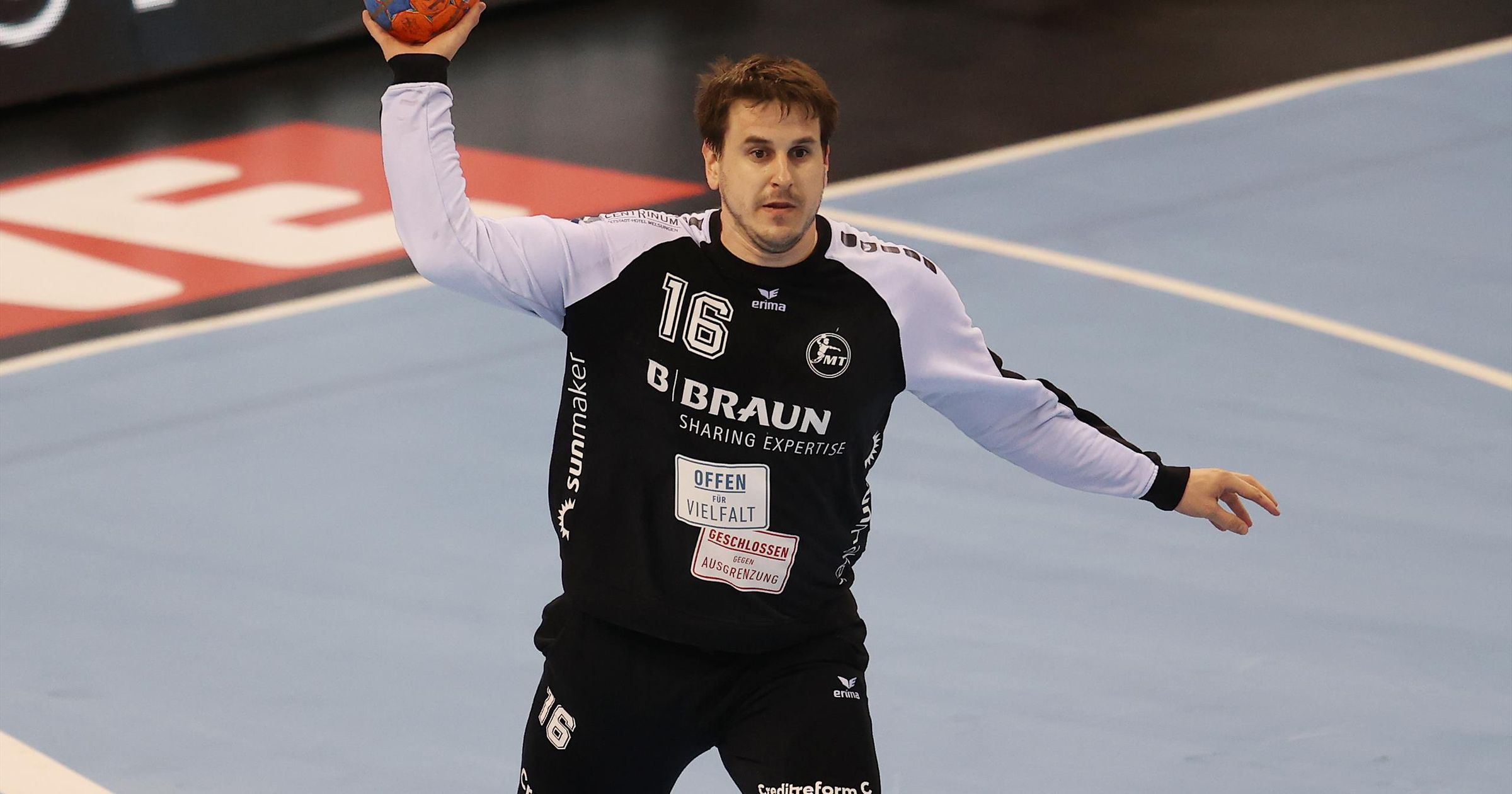 Handball: Melsungen verlängert mit?Torhüter Simic bis 2026 - Eurosport