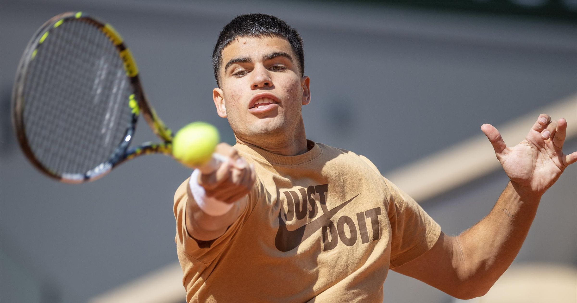 Carlos Alcaraz ya está en París: Primer entrenamiento con Stan Wawrinka en Roland-Garros 2023 - Tennis video - Eurosport