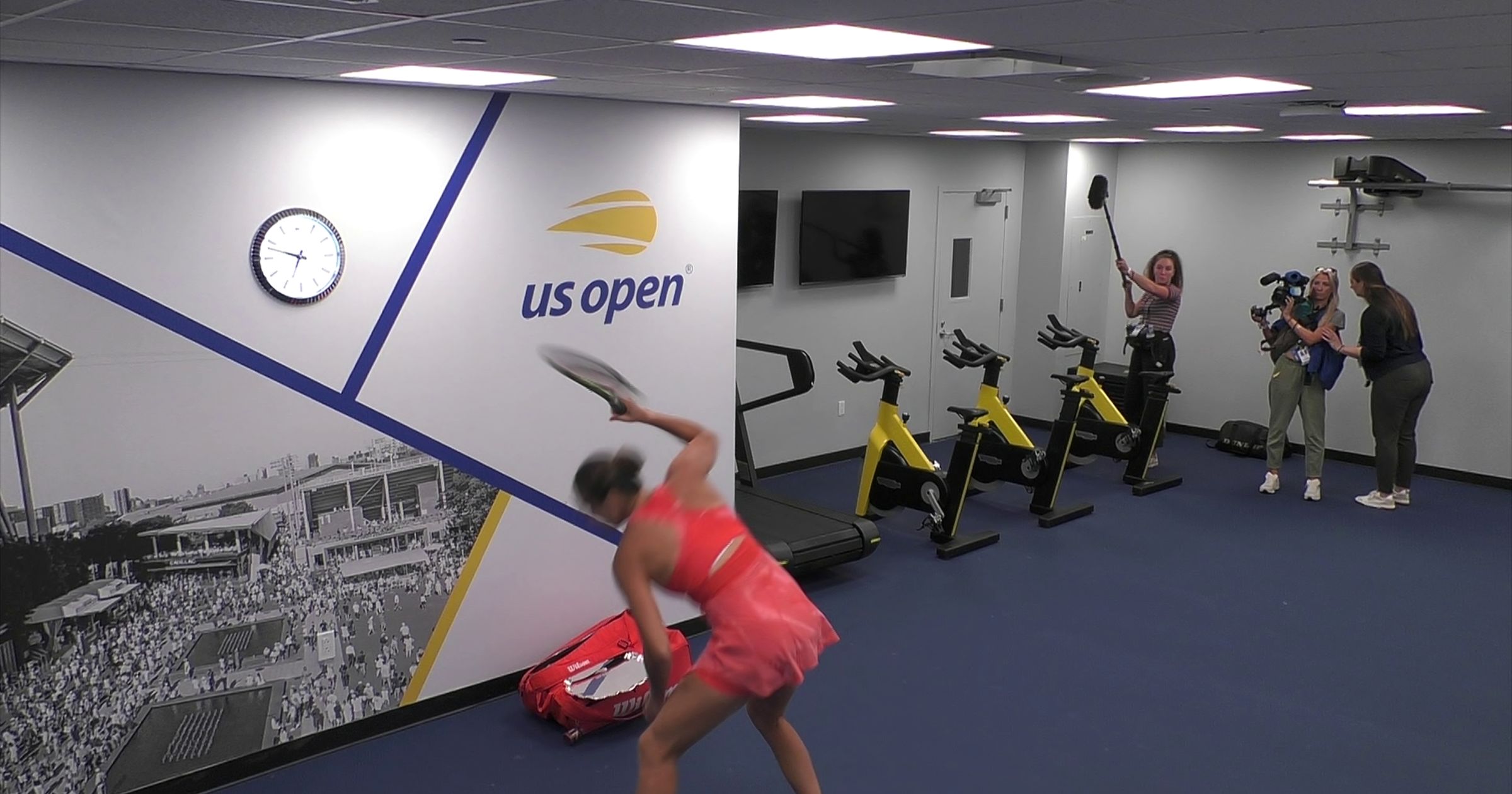 US Open | Aryna Sabalenka sloopt racket na verloren finale tegen Gauff ...