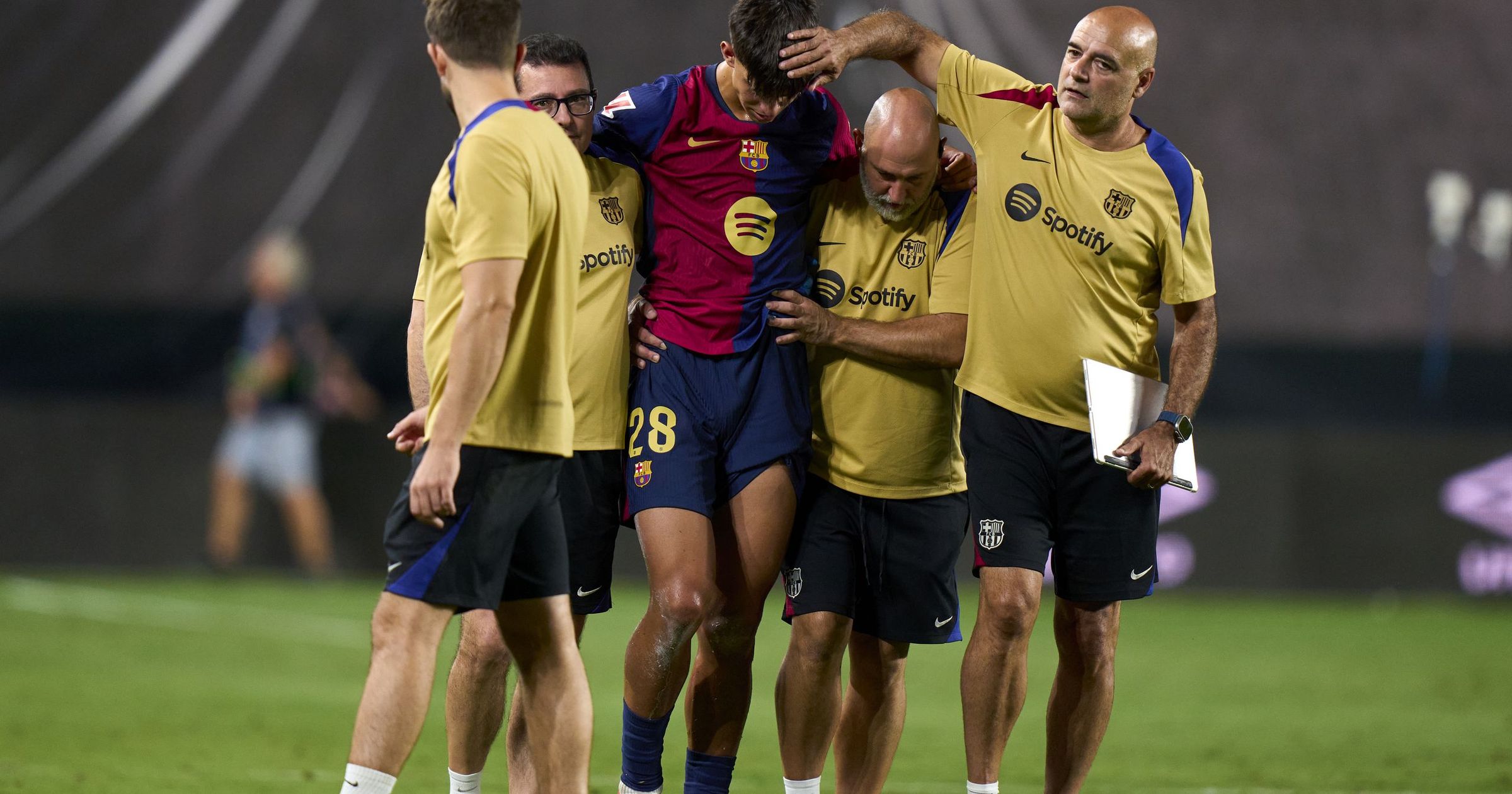 FC Barcelona: Marc Bernal fällt nach schwerer Knieverletzung lange Zeit ...