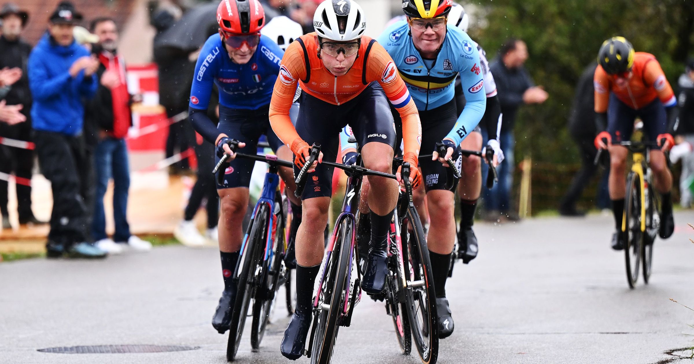 ‘Ridiculous’ Tactics questioned as Marianne Vos falls short at 2024