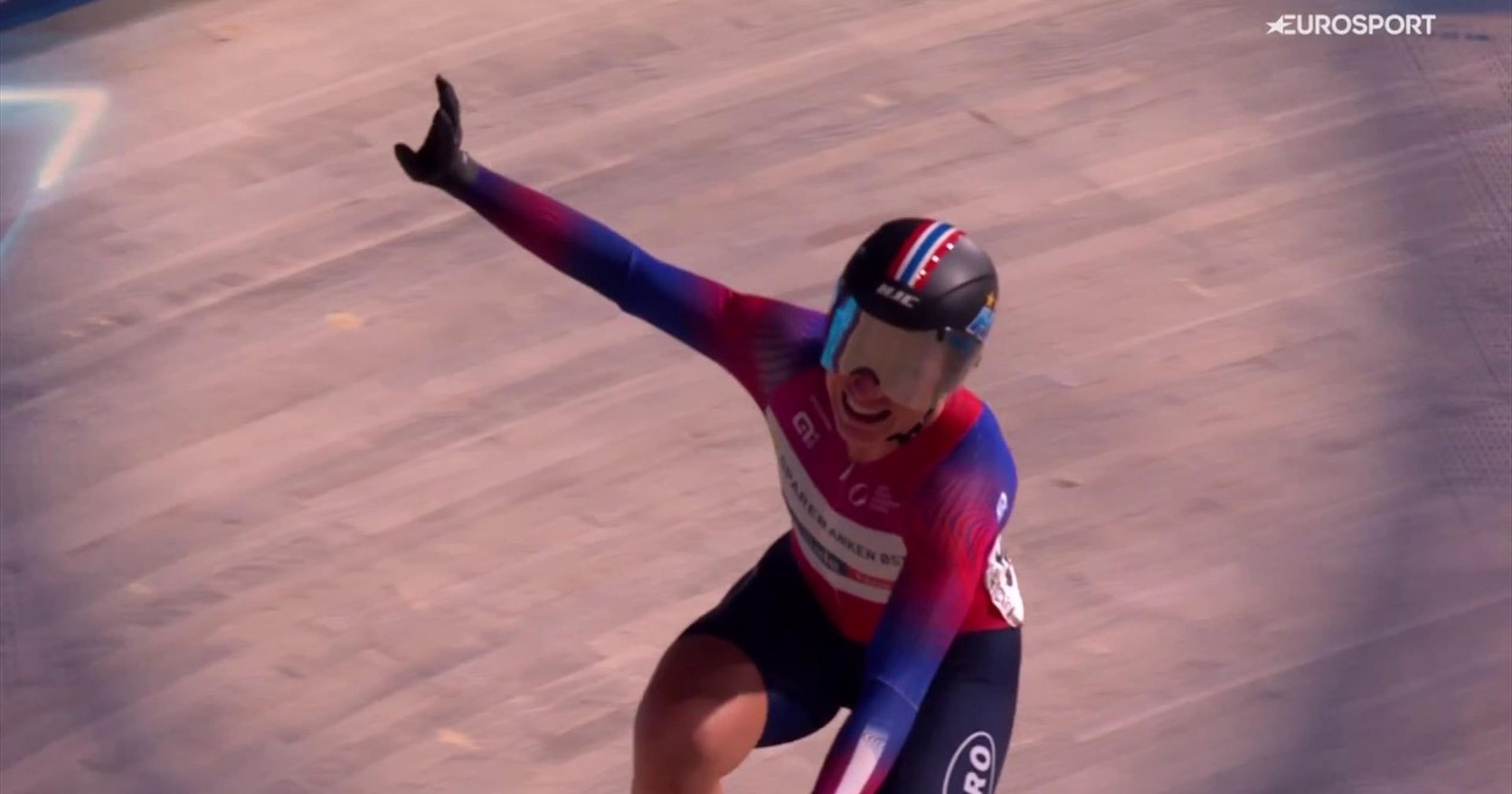 Stenberg knuste alle – se den eventyrlige avslutningen - Cycling - Track video - Eurosport