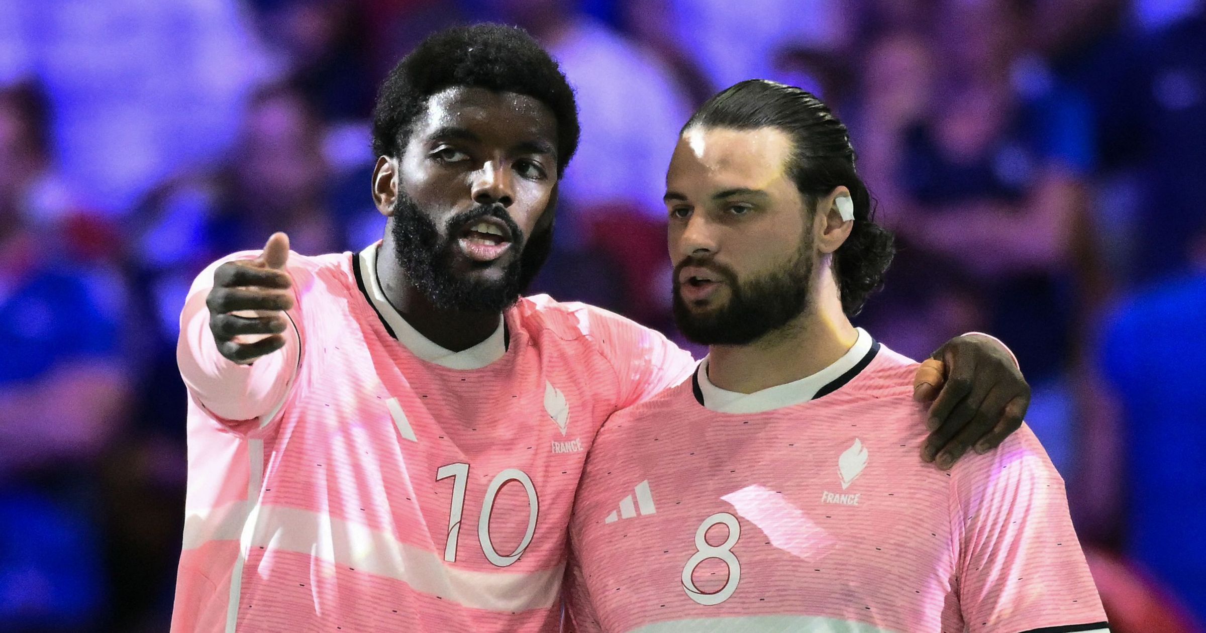 MONDIAUX 2025 Dika Mem et Elohim Prandi dans un groupe de 22 joueurs