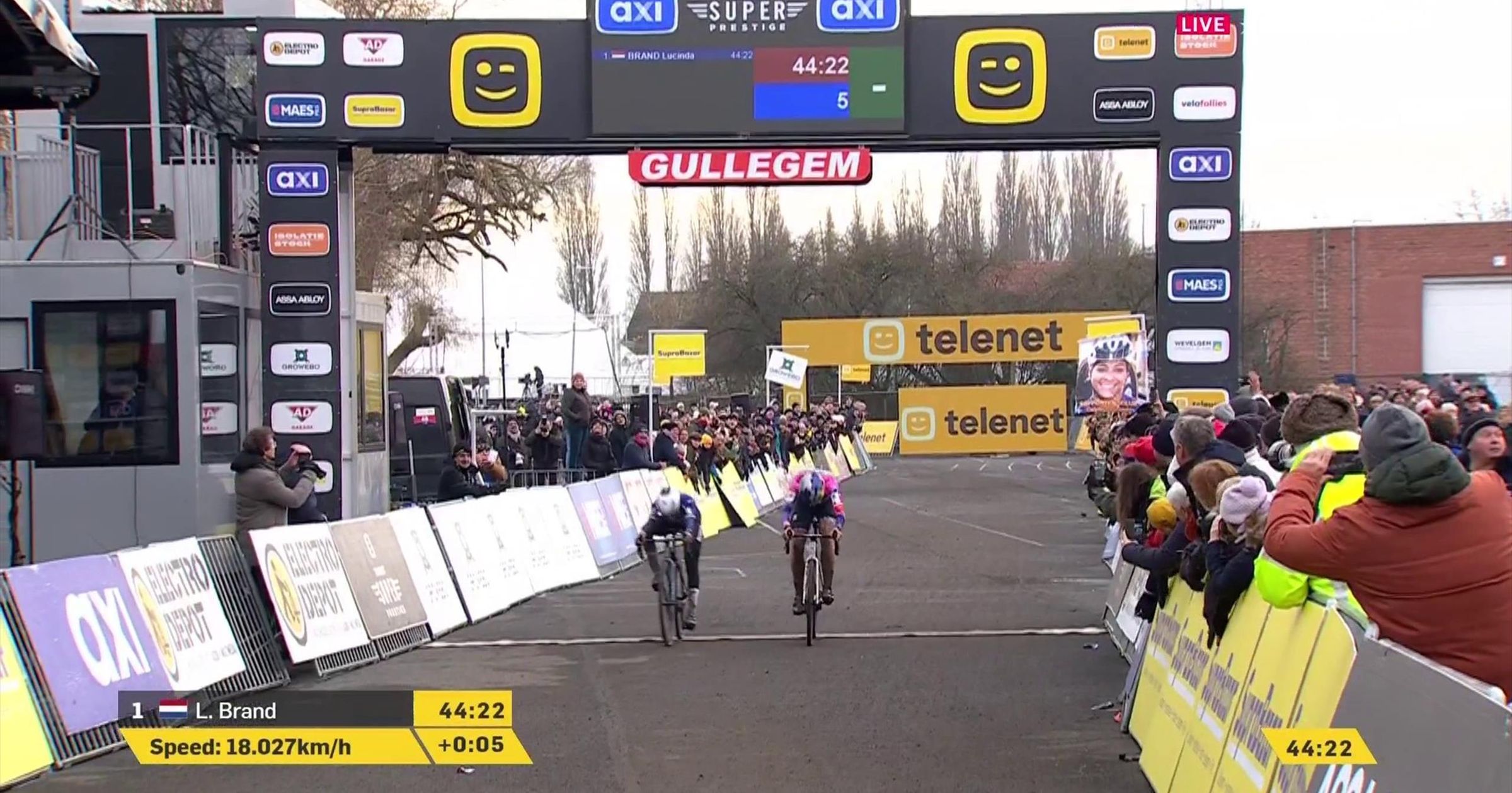 Superprestige - Gullegem - Derrière Brand victorieuse, Backstedt devance Alavarado d'un cheveu - Vidéo Cyclo-cross - Eurosport