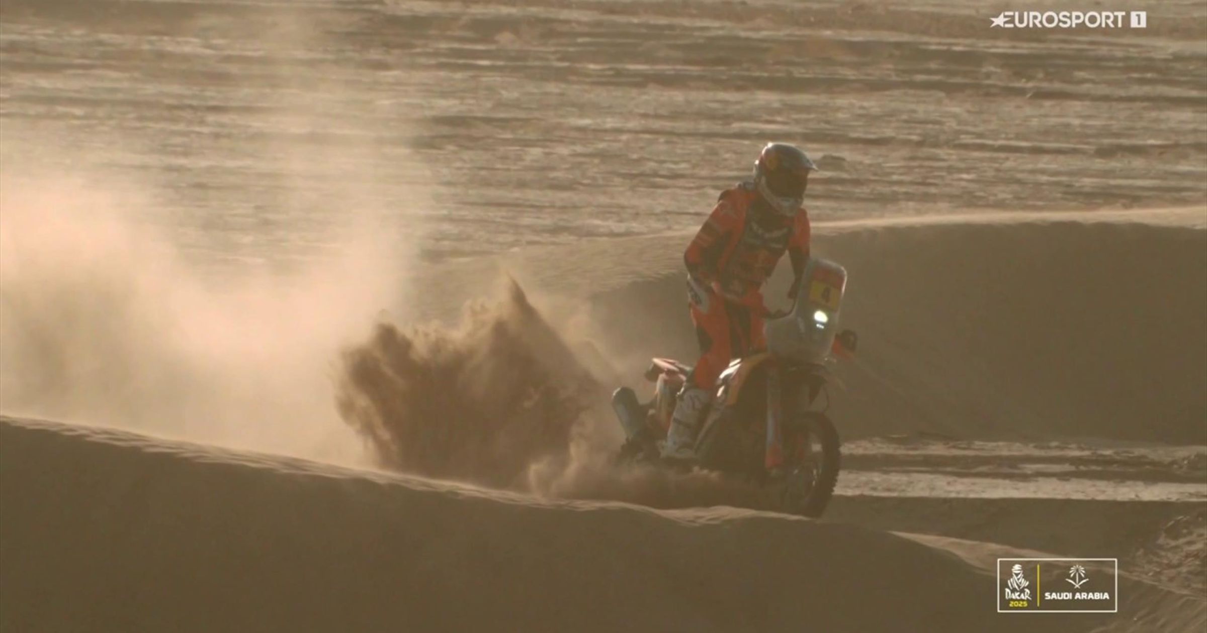Daniel Sanders niet te stoppen op motor in Dakar Rally - maar liefst 12 minuten voorsprong - Rally Raid video - Eurosport