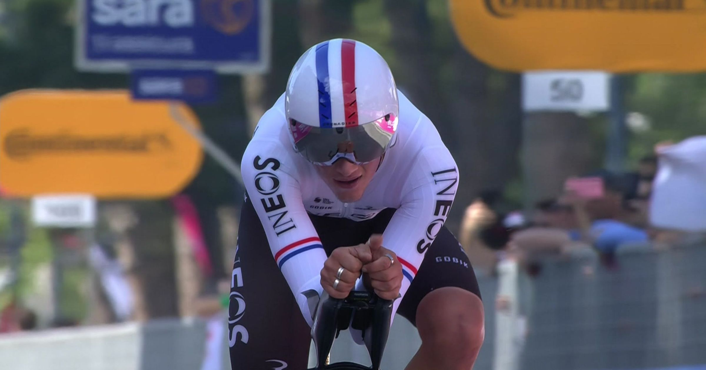 Giro 2025 - Joshua Tarling (INEOS Grenadiers) s'offre son premier CLM ...