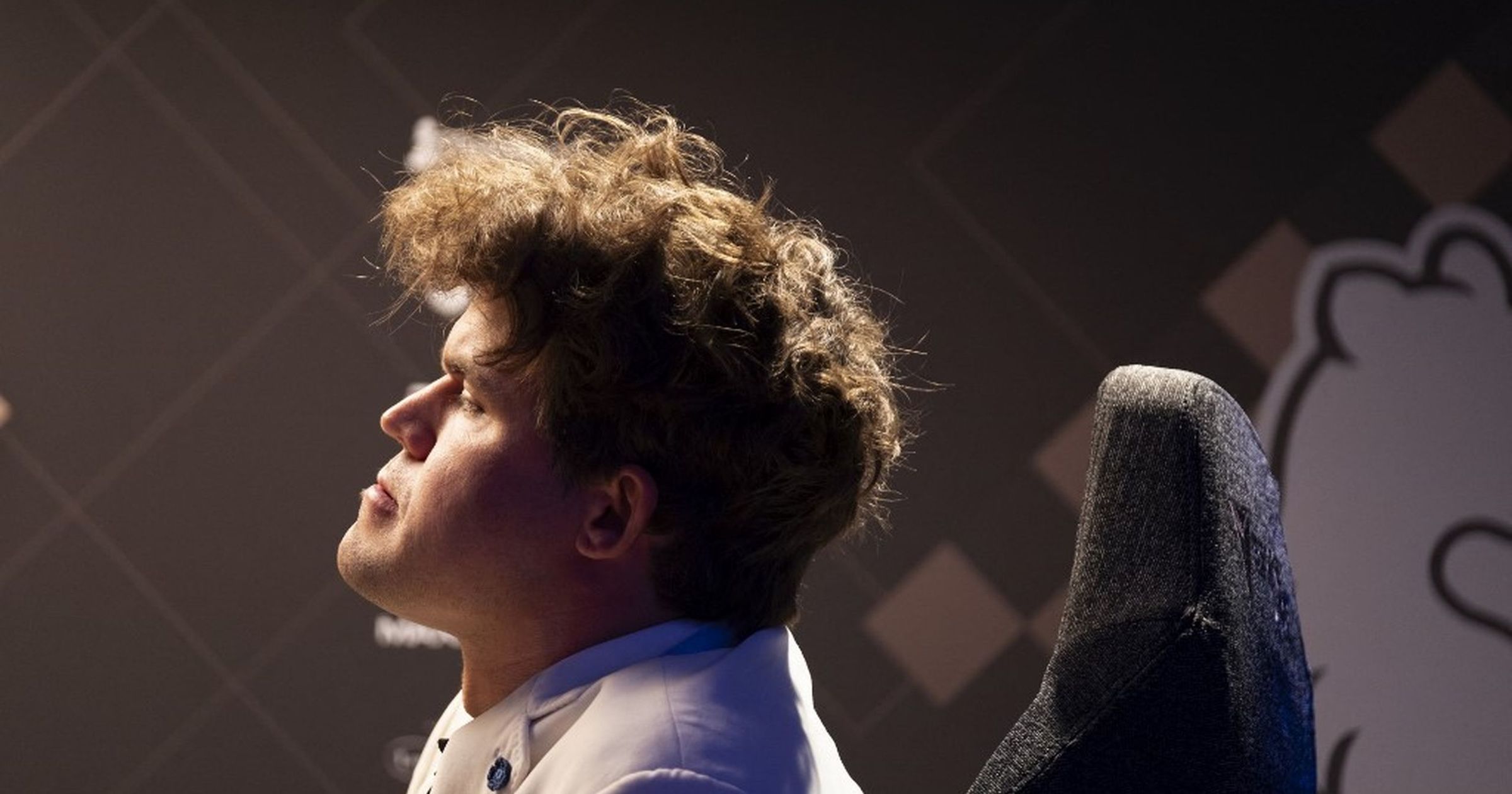 Carlsen kontra világválogatott: 143 ezer ember ellen sakkozott a norvég nagymester