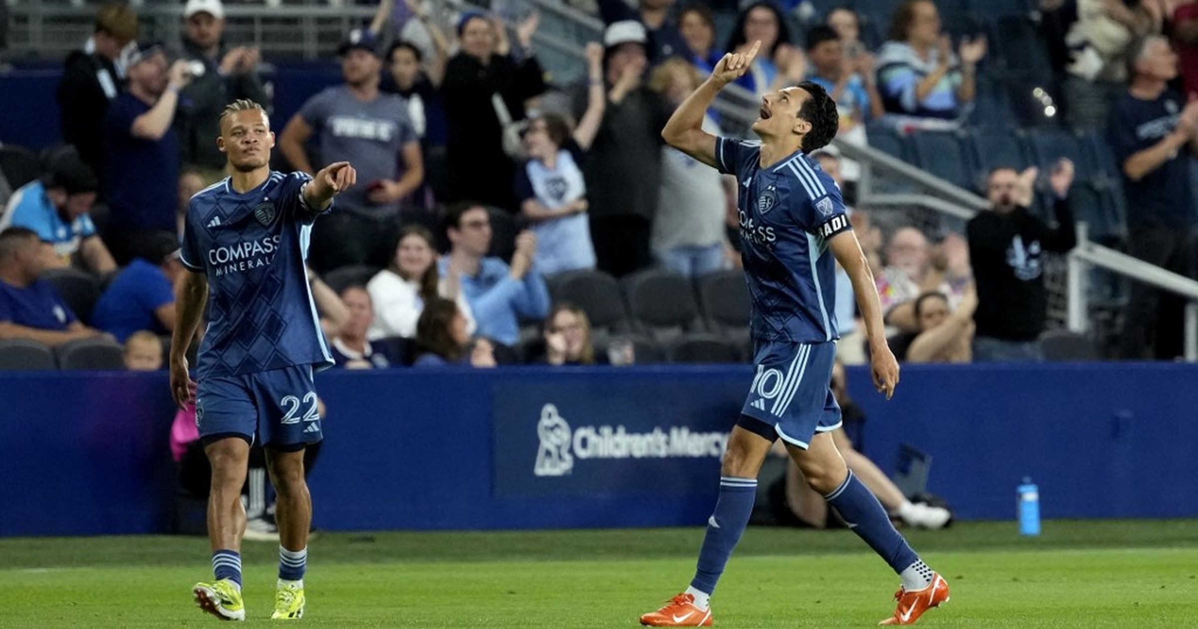 Magyarok az MLS-ben: Sallói gólja is kellett a Kansas döntetlenjéhez, Gazdagék kikaptak