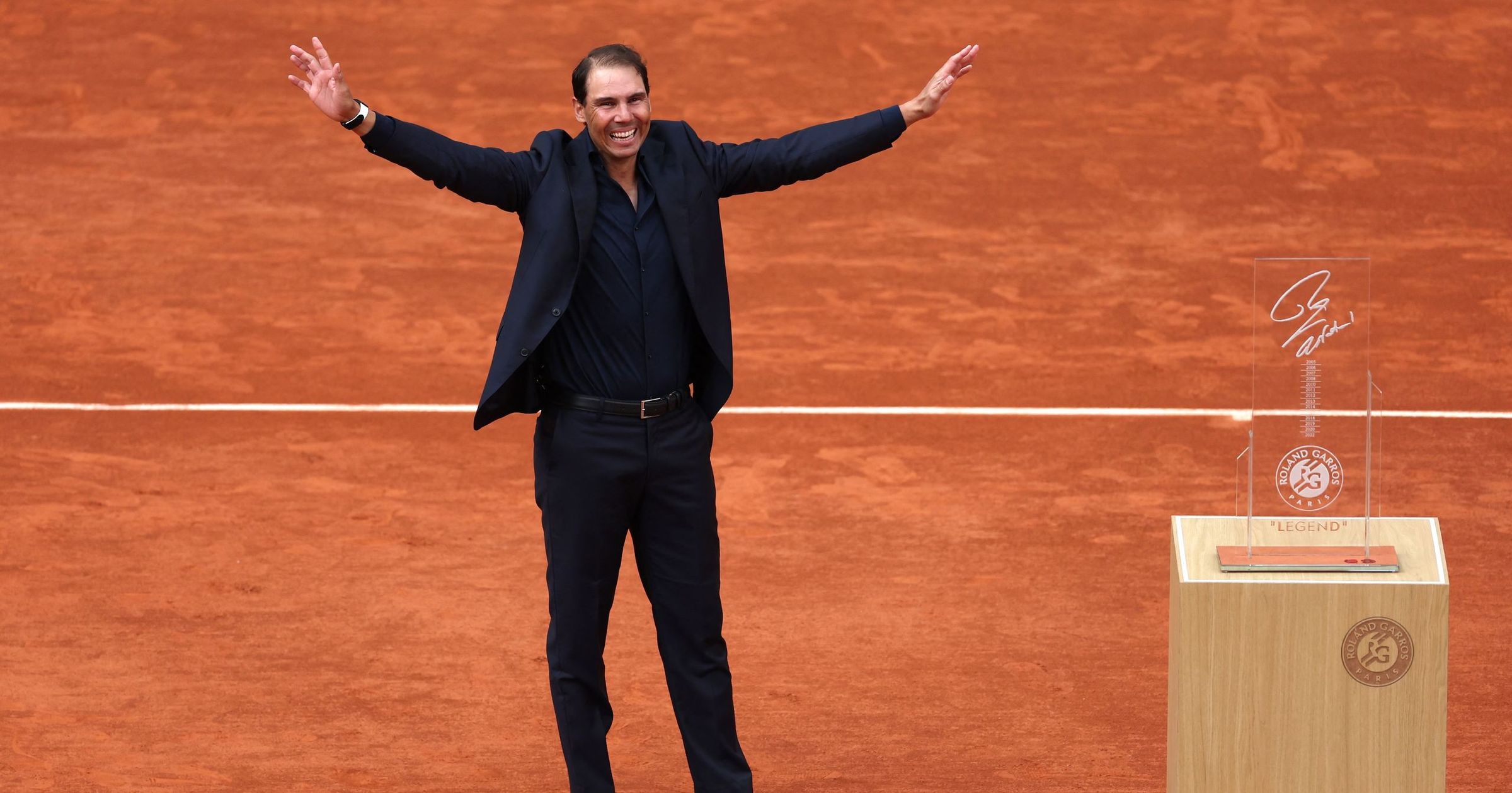 Rafa érzelmi hullámvasútja: könnyek, egy egyedi lábnyom, majd lazulás Federerékkel