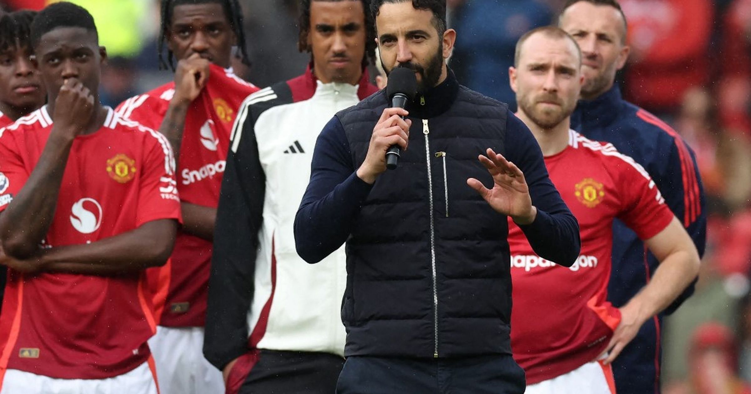 Amorim elnézést kért a szurkolóktól és a játékosaitól, komoly változások várhatóak Manchesterben