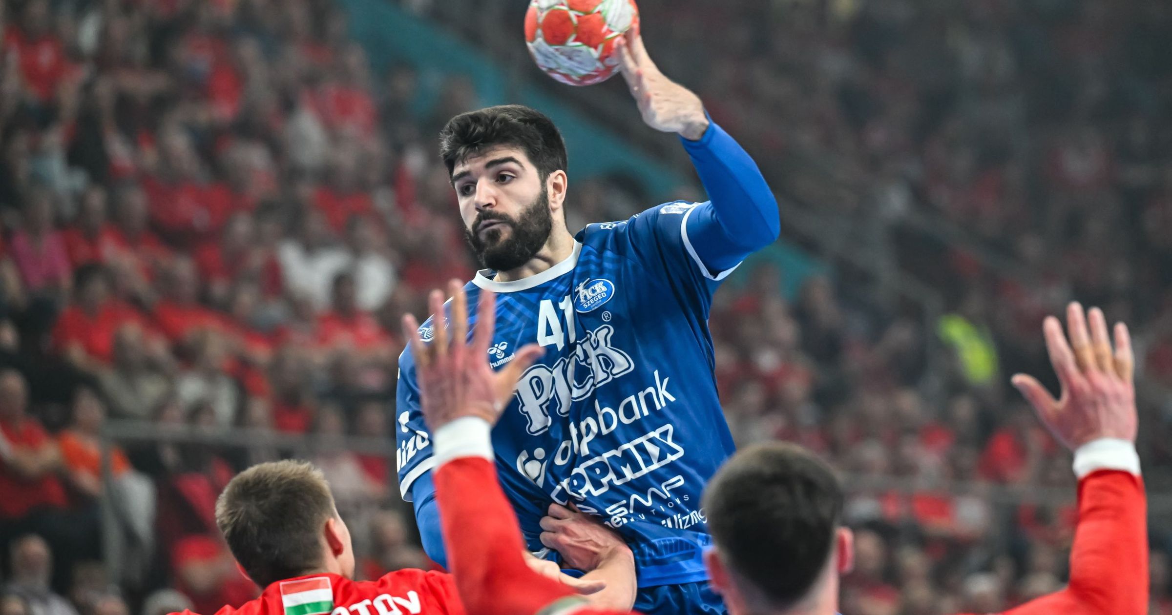 Hiába uralta az első félidőt a Szeged, a Veszprémé a döntő első meccse